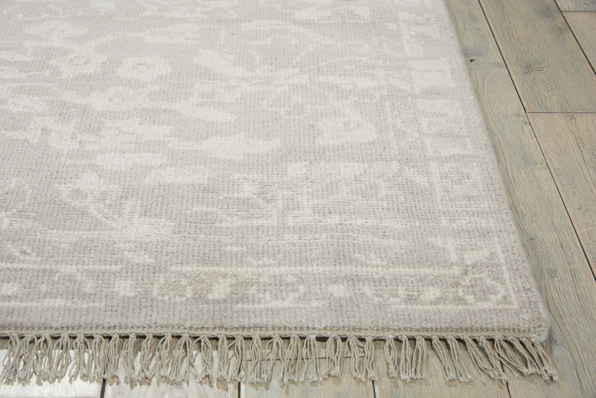 Nourison Home Elan  Silver  Traditional
