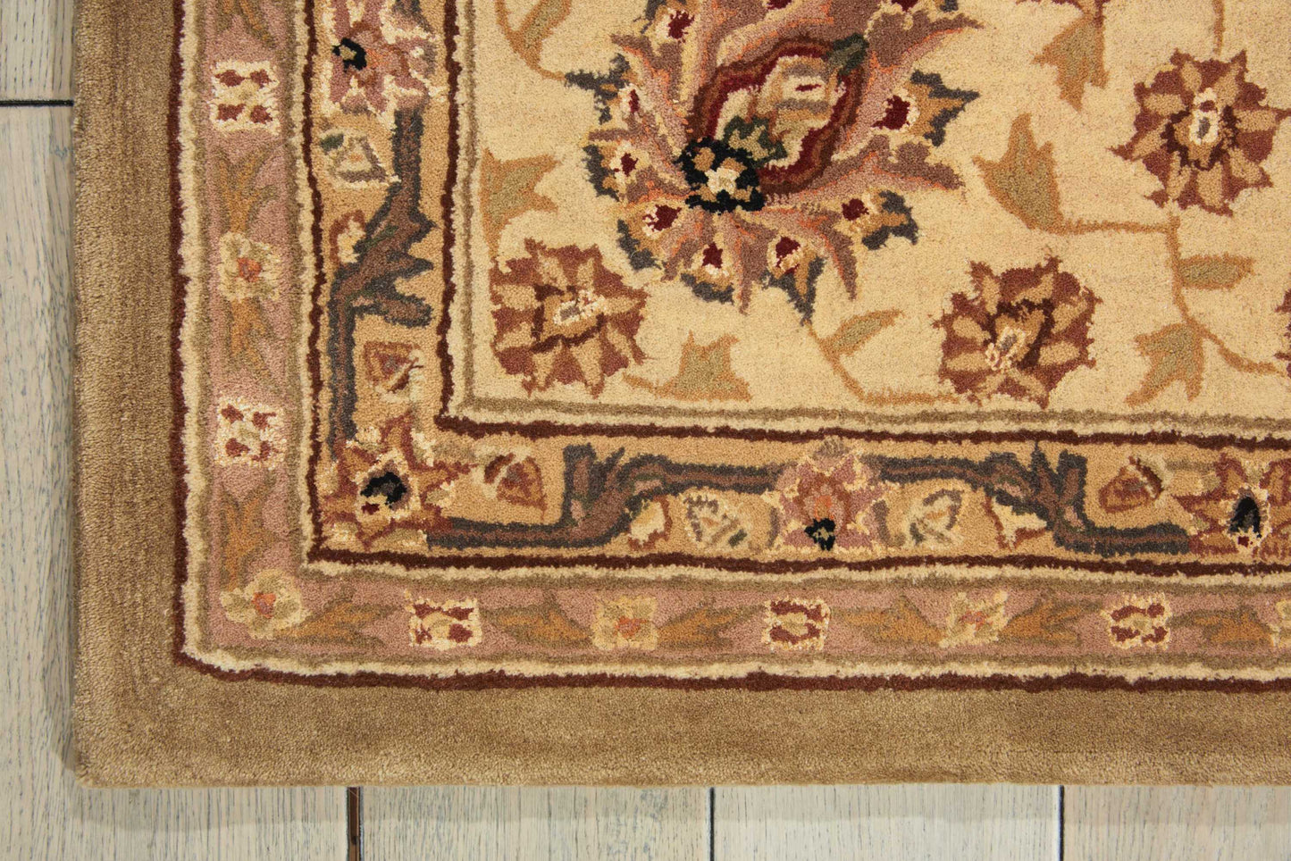 Nourison Home Nourison 2000  Olive  Traditional