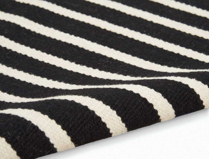 Calvin Klein Nashville  Ivory Black  Contemporary