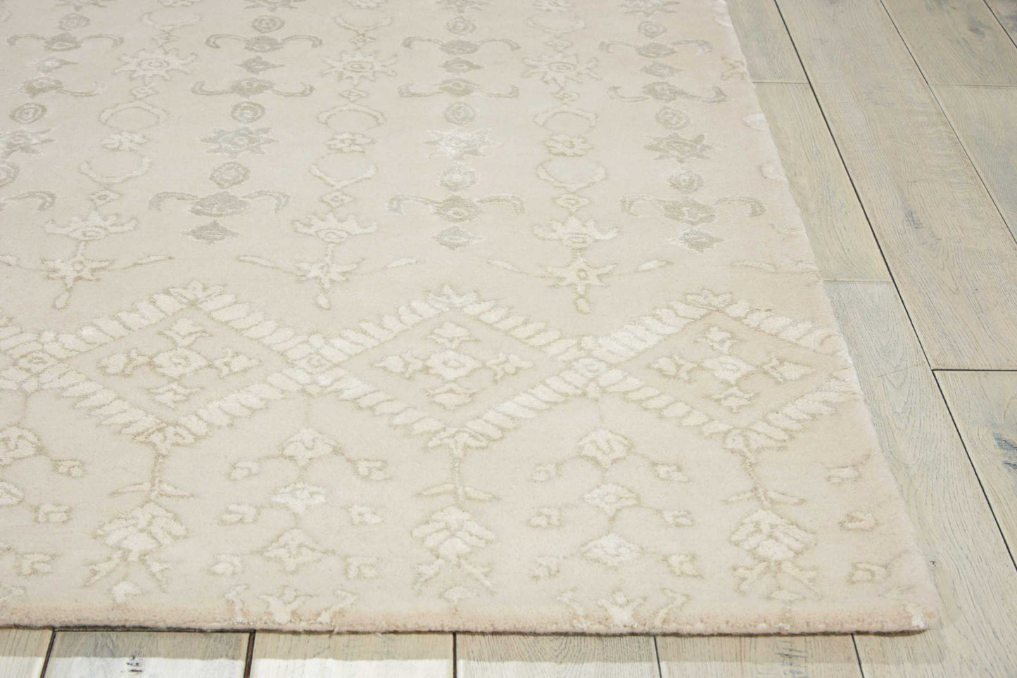 Nourison Home Symphony  Ivory  Transitional