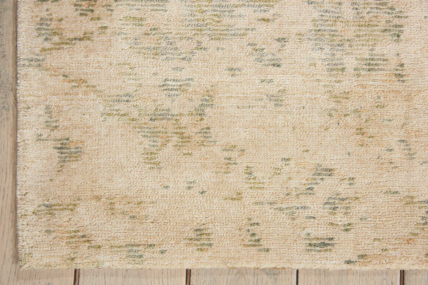 Nourison Home Lucent  Pearl  Transitional