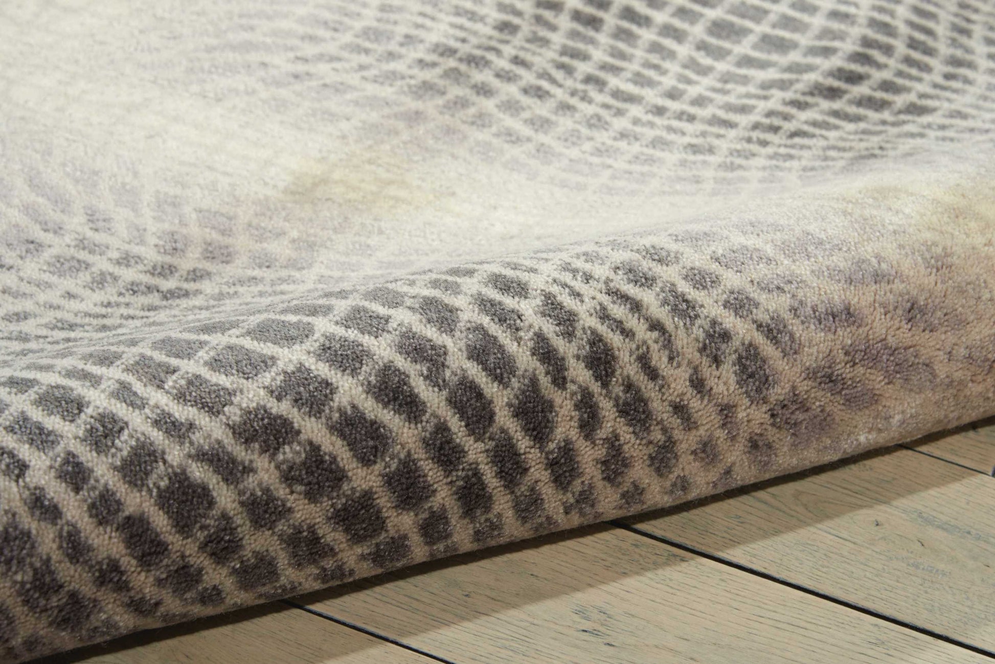 Nourison Home Utopia  Shell  Contemporary