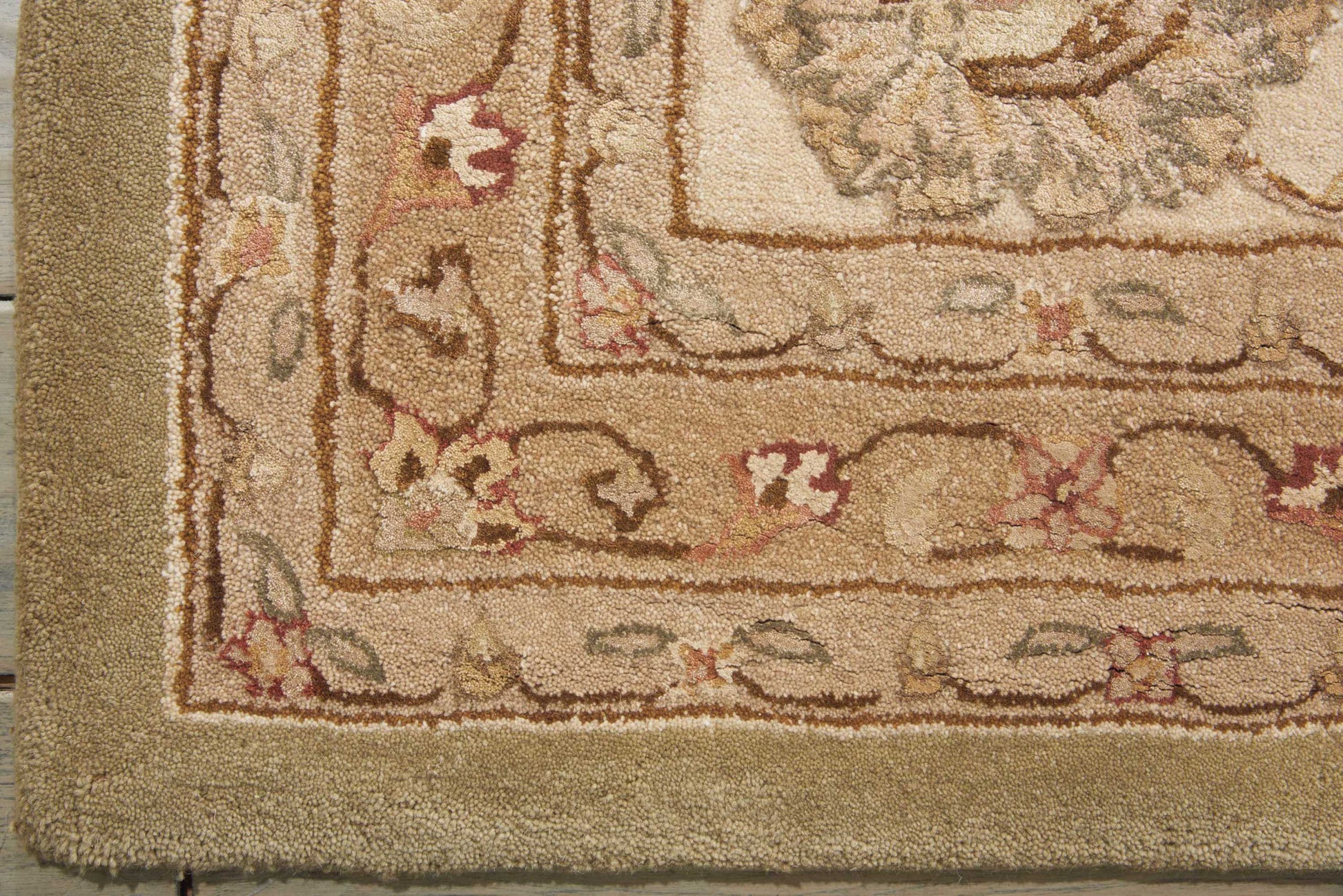 Nourison Home Nourison 3000  Light Green  Traditional