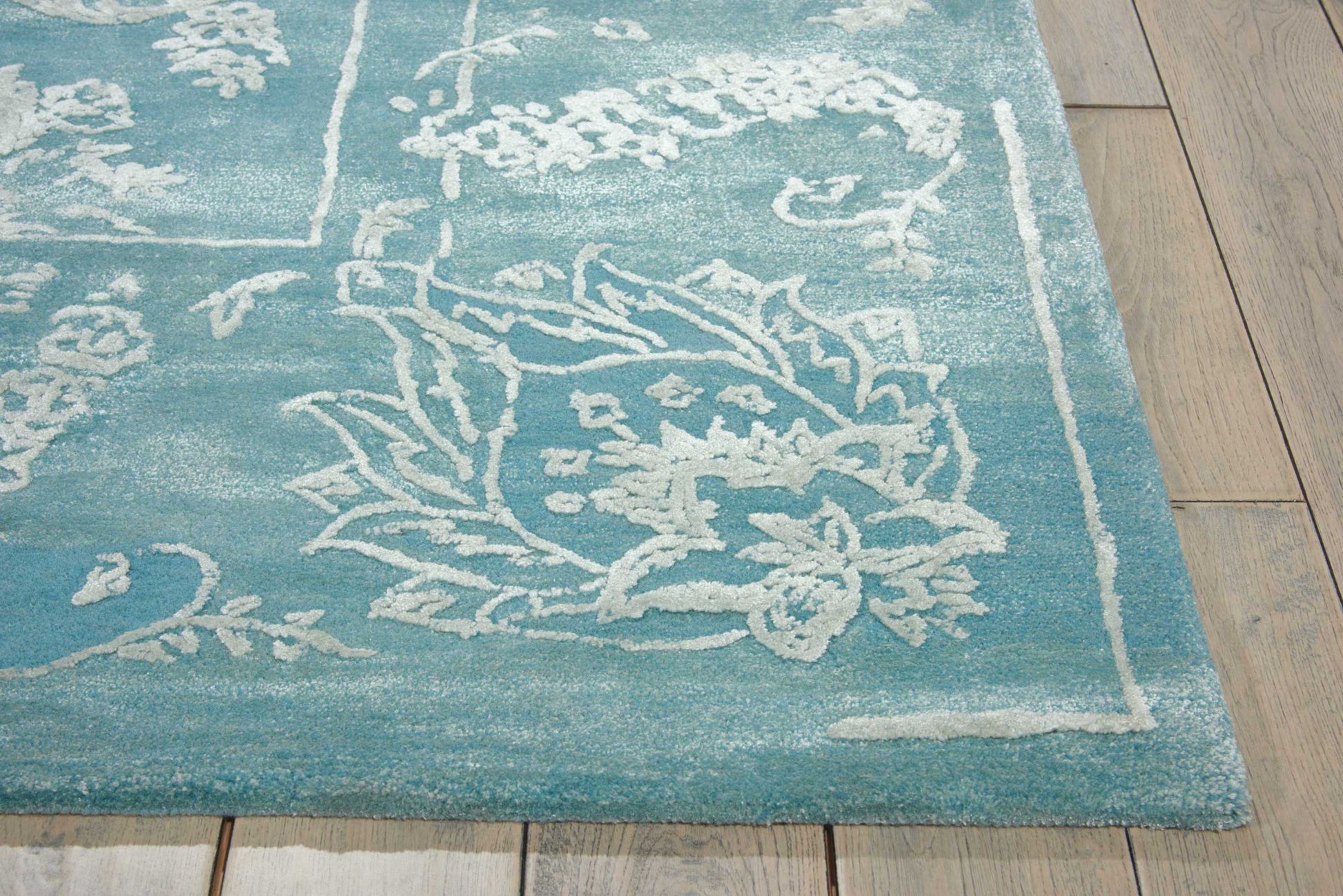 Nourison Home Opaline  Aqua  Transitional