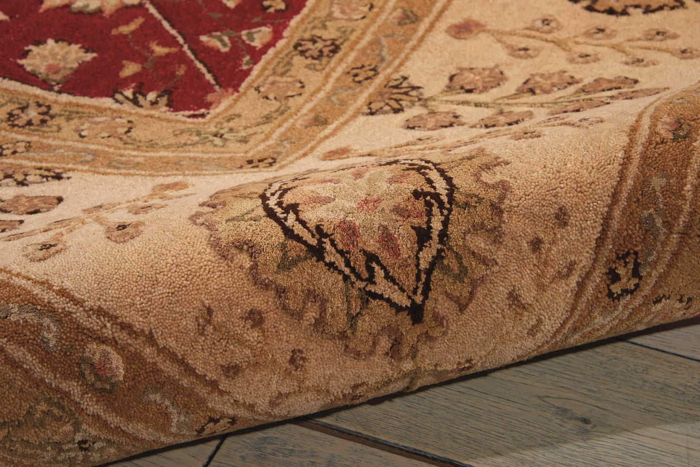 Nourison Home Nourison 3000  Red  Traditional