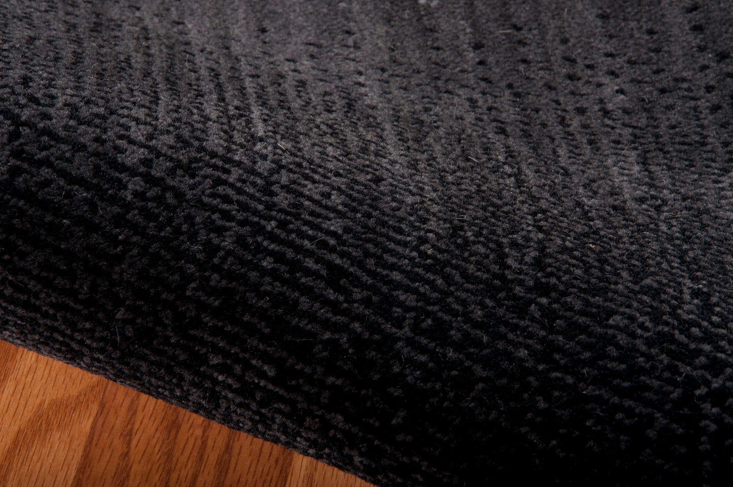 Nourison Home Radiant Arts  Onyx  Contemporary