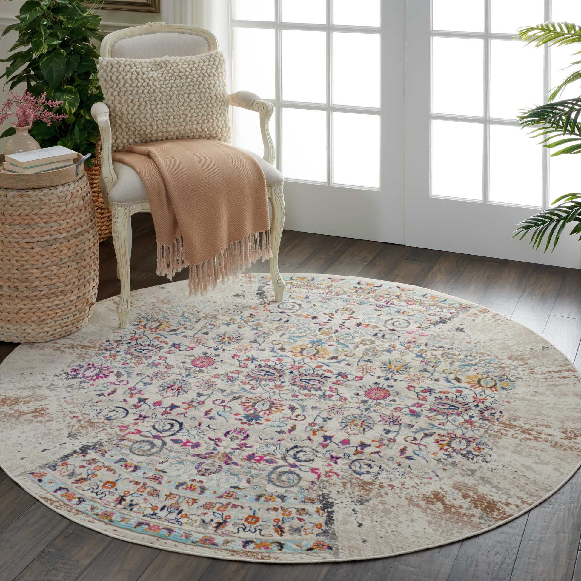 Nourison Home Vintage Kashan  Ivory  Traditional