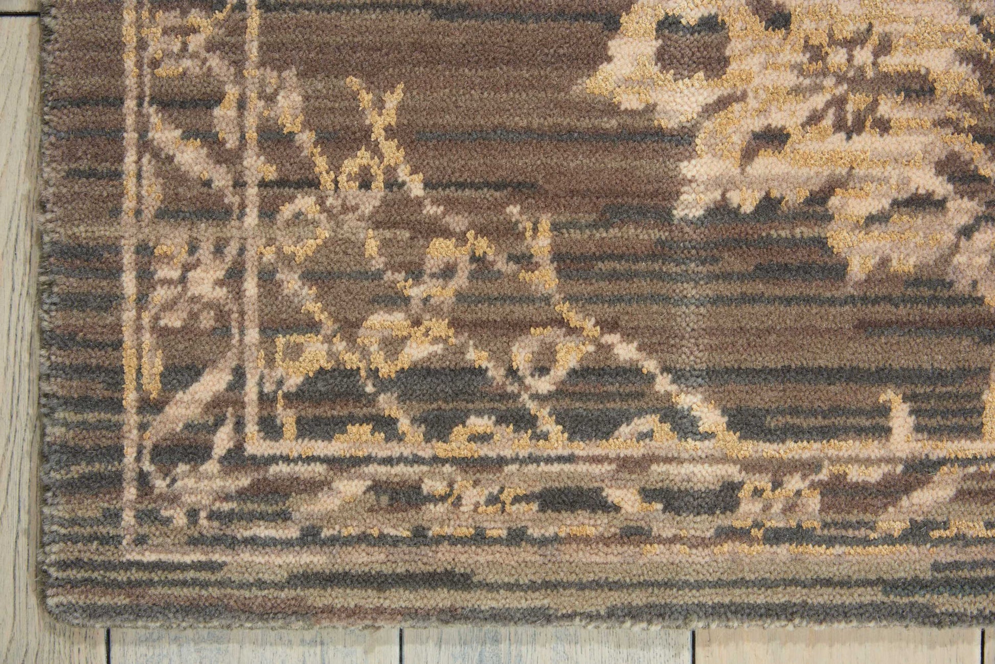 Nourison Home Silk Elements  Graphite  Traditional