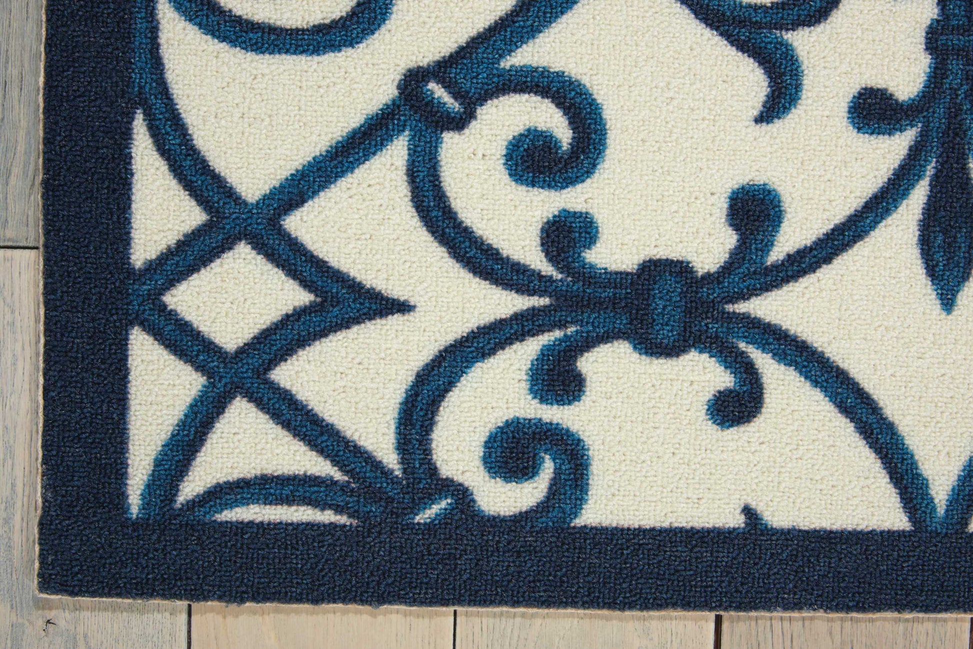 Nourison Home Home & Garden  Blue  Transitional