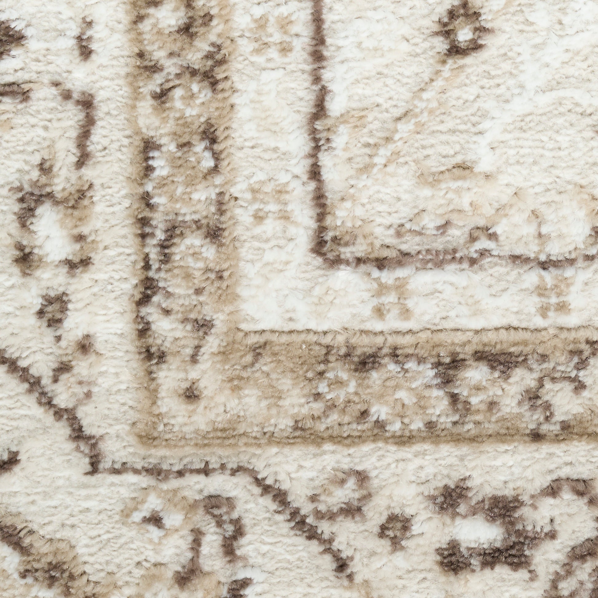 Nourison Home Dekor  Ivory Brown  Traditional