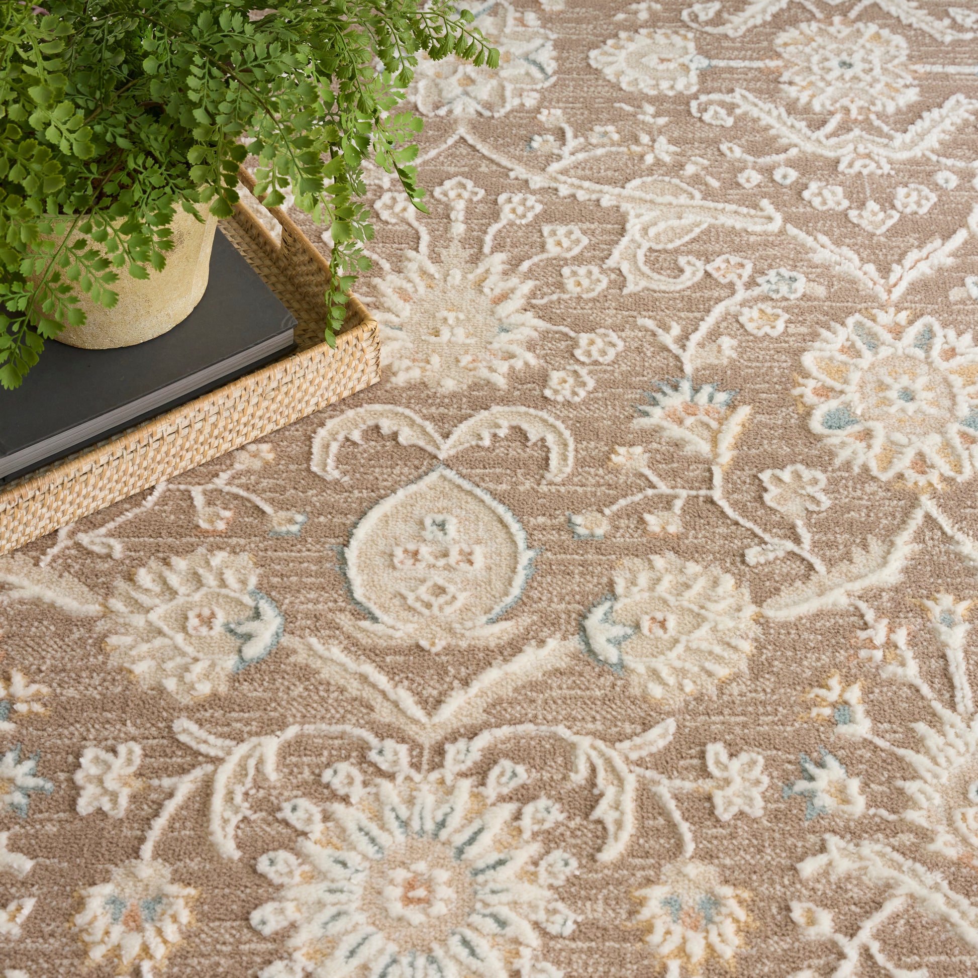 Nourison Home Isla  Mocha  Traditional