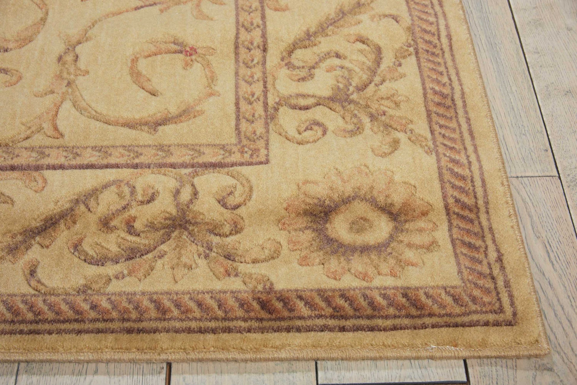 Nourison Home Somerset  Ivory  Traditional