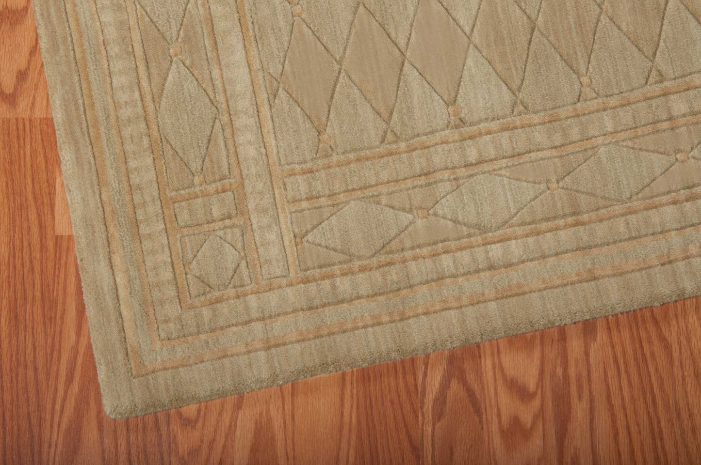 Nourison Home Cosmopolitan  Pistachio  Traditional