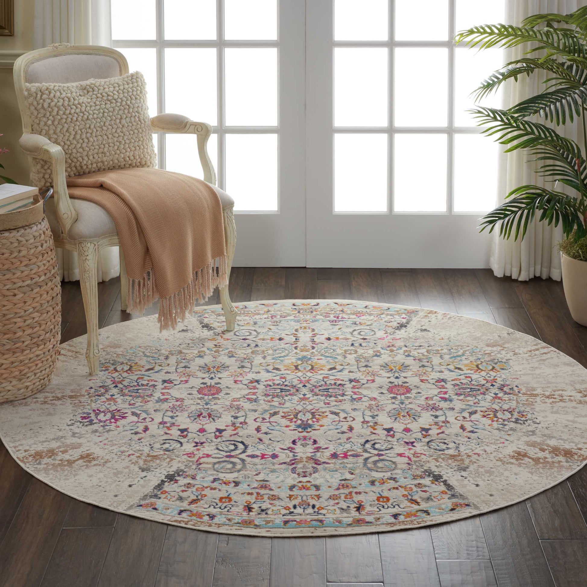 Nourison Home Vintage Kashan  Ivory  Traditional
