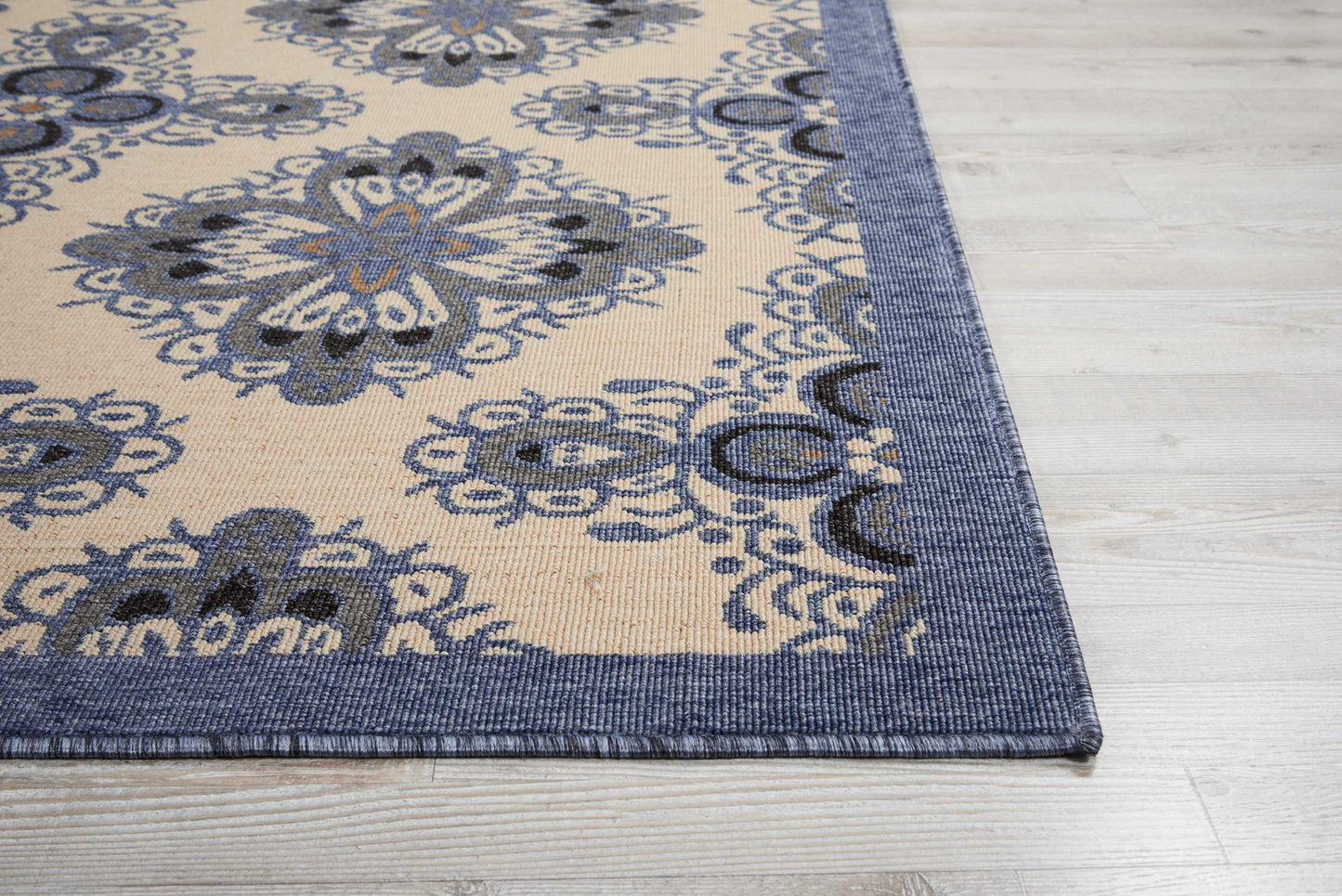 Nourison Home Caribbean  Ivory Blue  Transitional