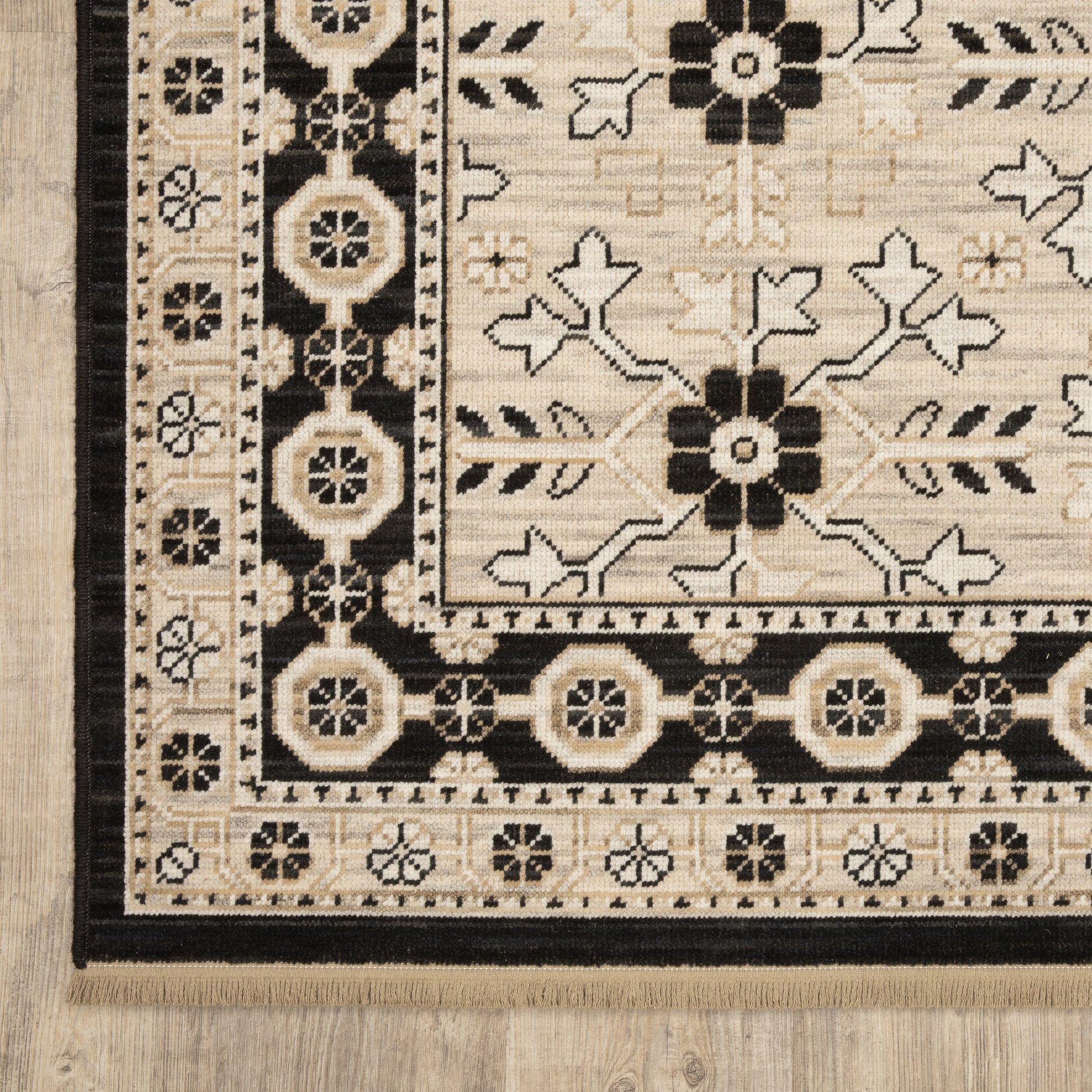 Oriental Weavers Acacia  Beige Black Traditional