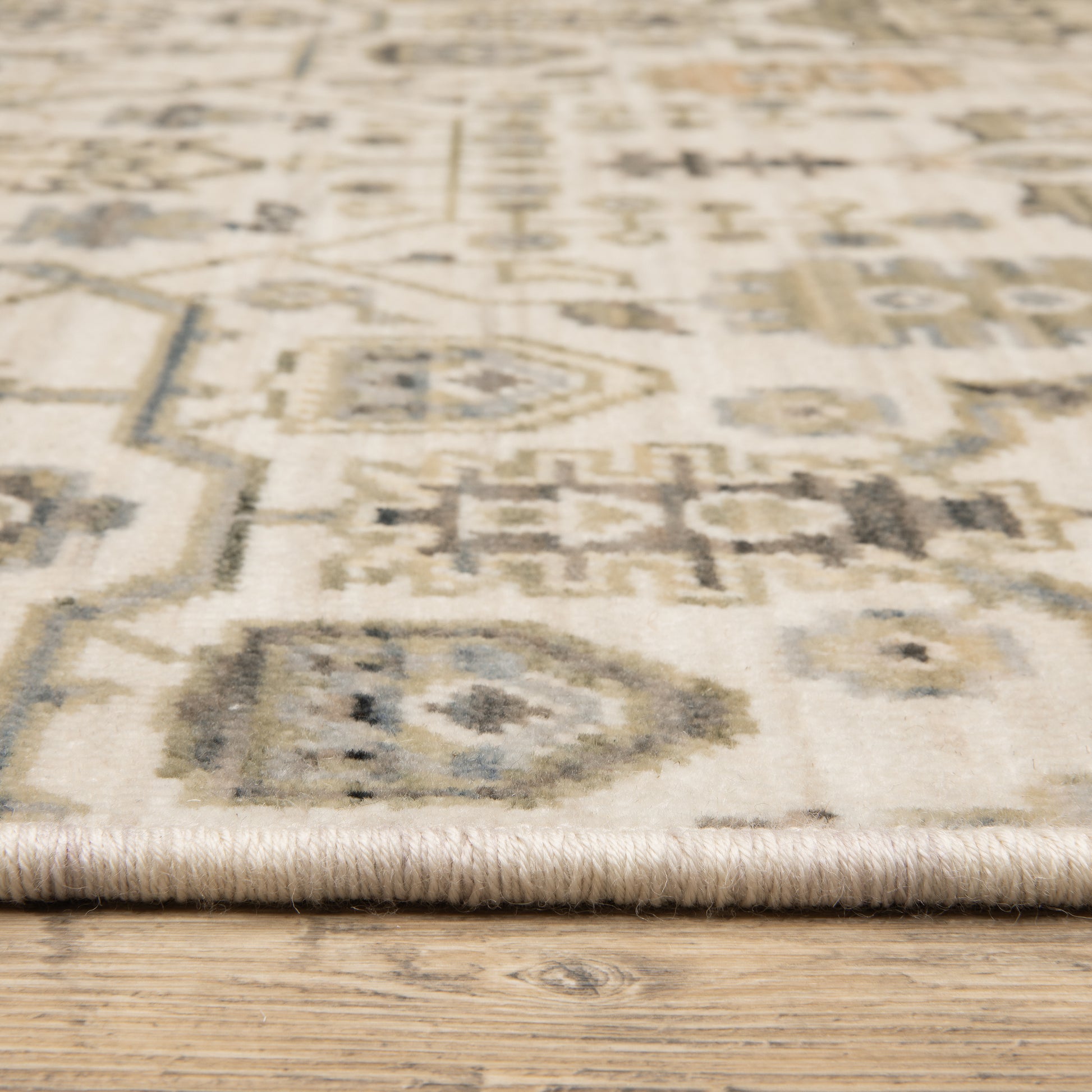 Oriental Weavers Acacia  Ivory Gold Traditional