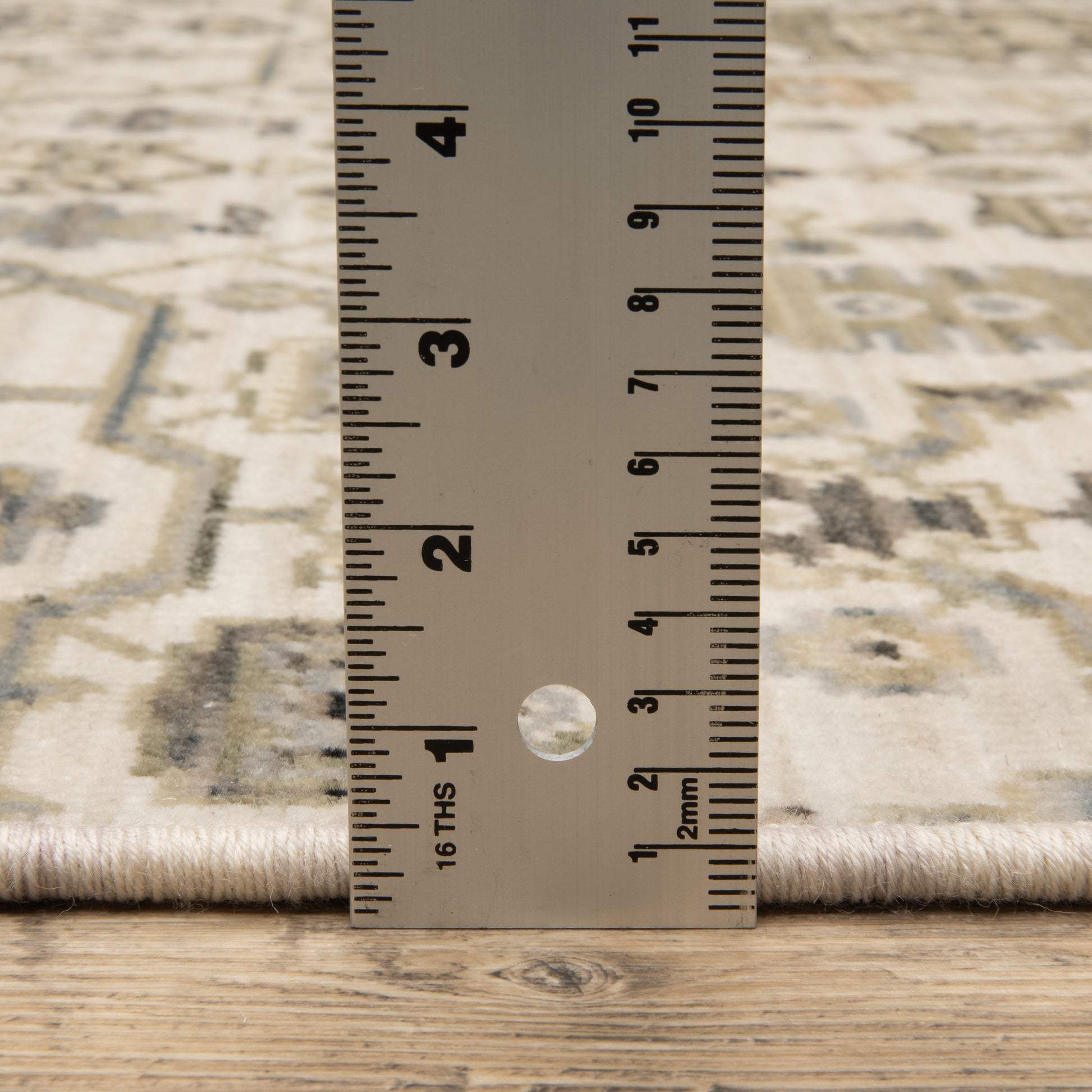 Oriental Weavers Acacia  Ivory Gold Traditional