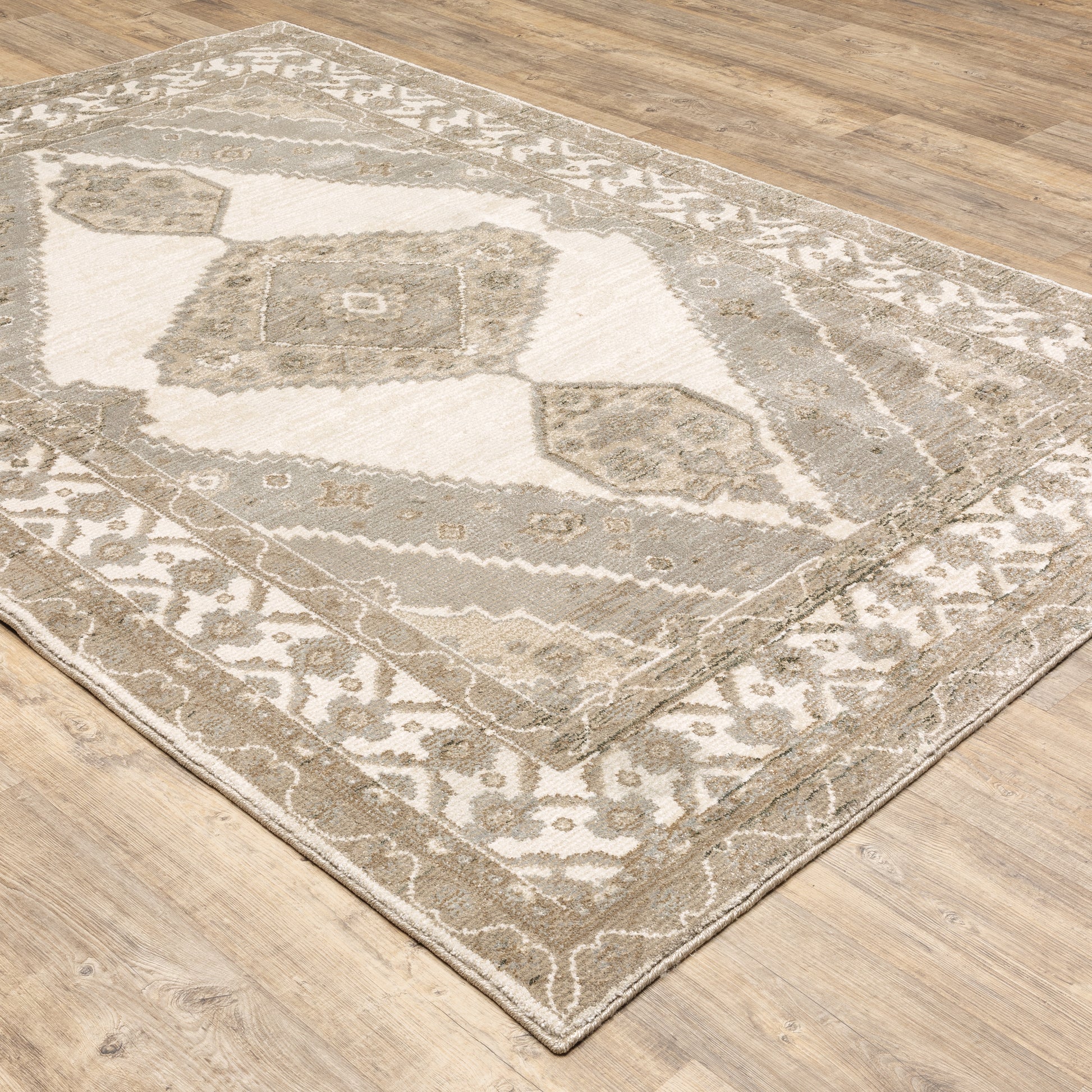 Oriental Weavers Andorra  Beige Ivory Traditional