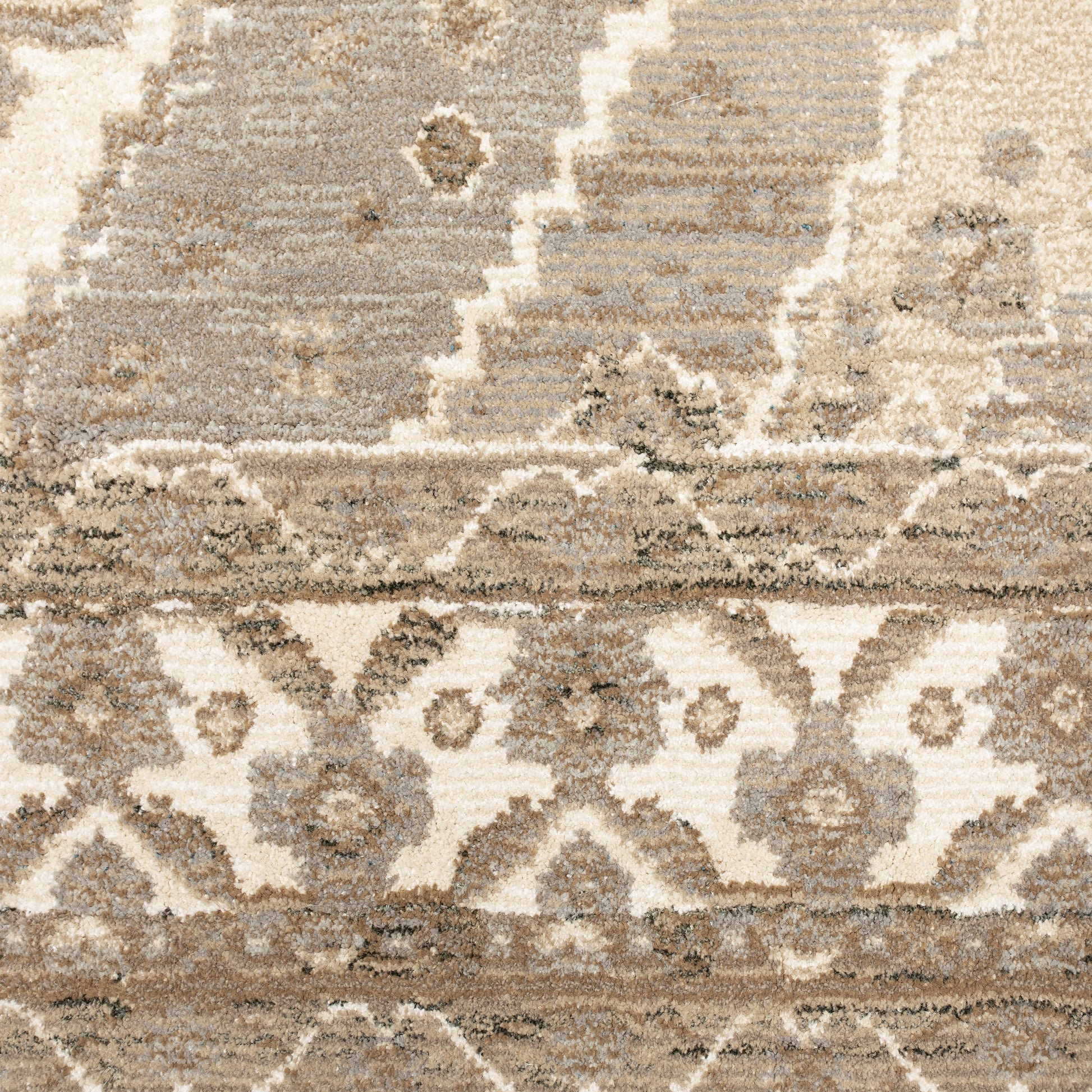 Oriental Weavers Andorra  Beige Ivory Traditional