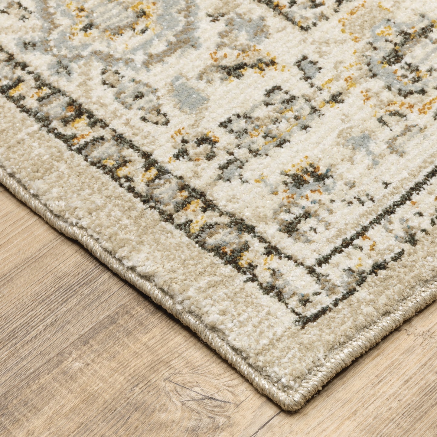 Oriental Weavers Andorra  Beige Ivory Traditional