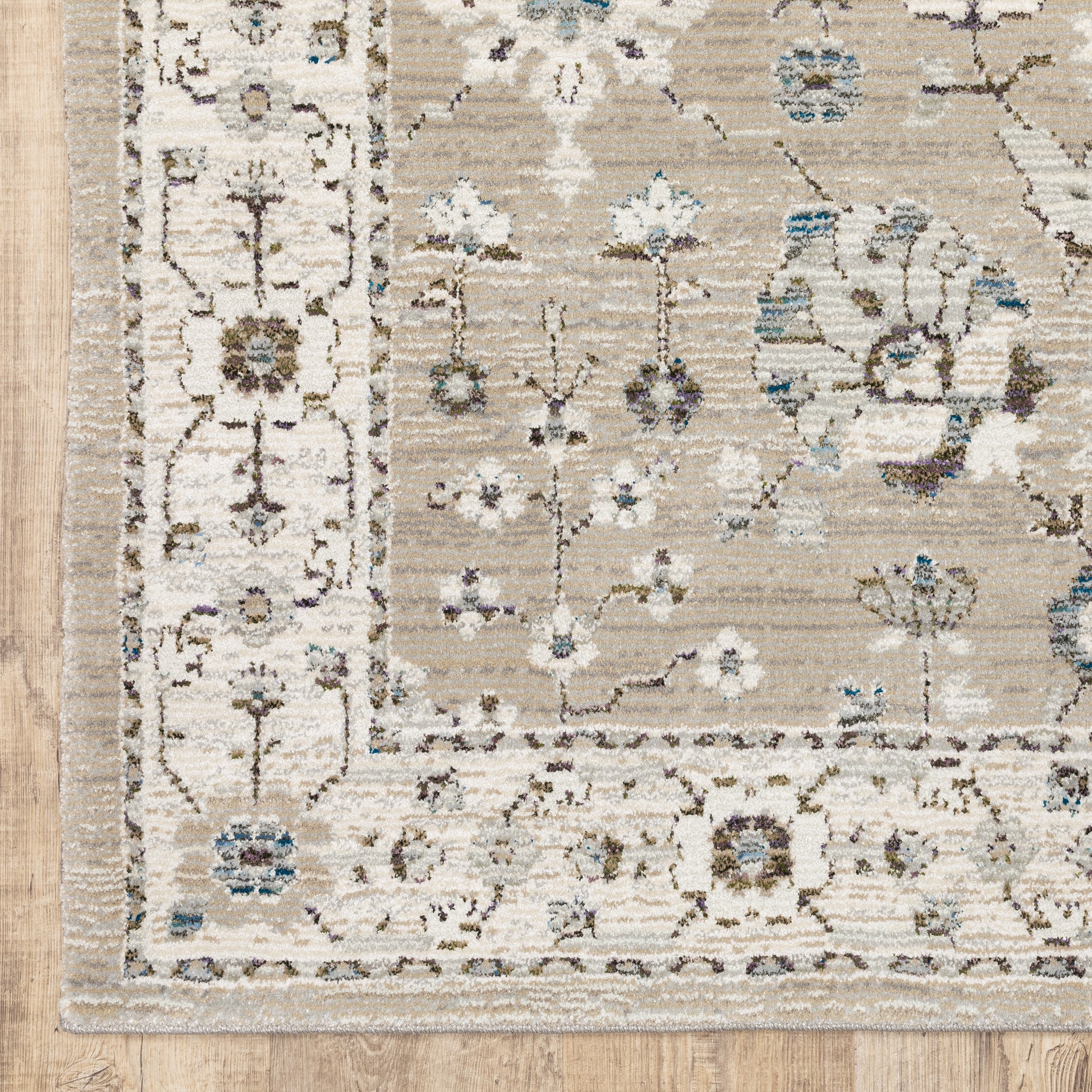 Oriental Weavers Andorra  Beige Ivory Traditional