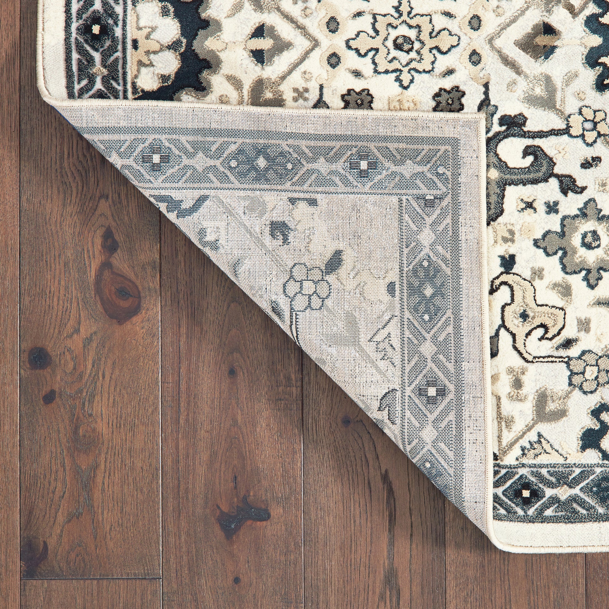 Oriental Weavers Bowen  Ivory Navy Traditional