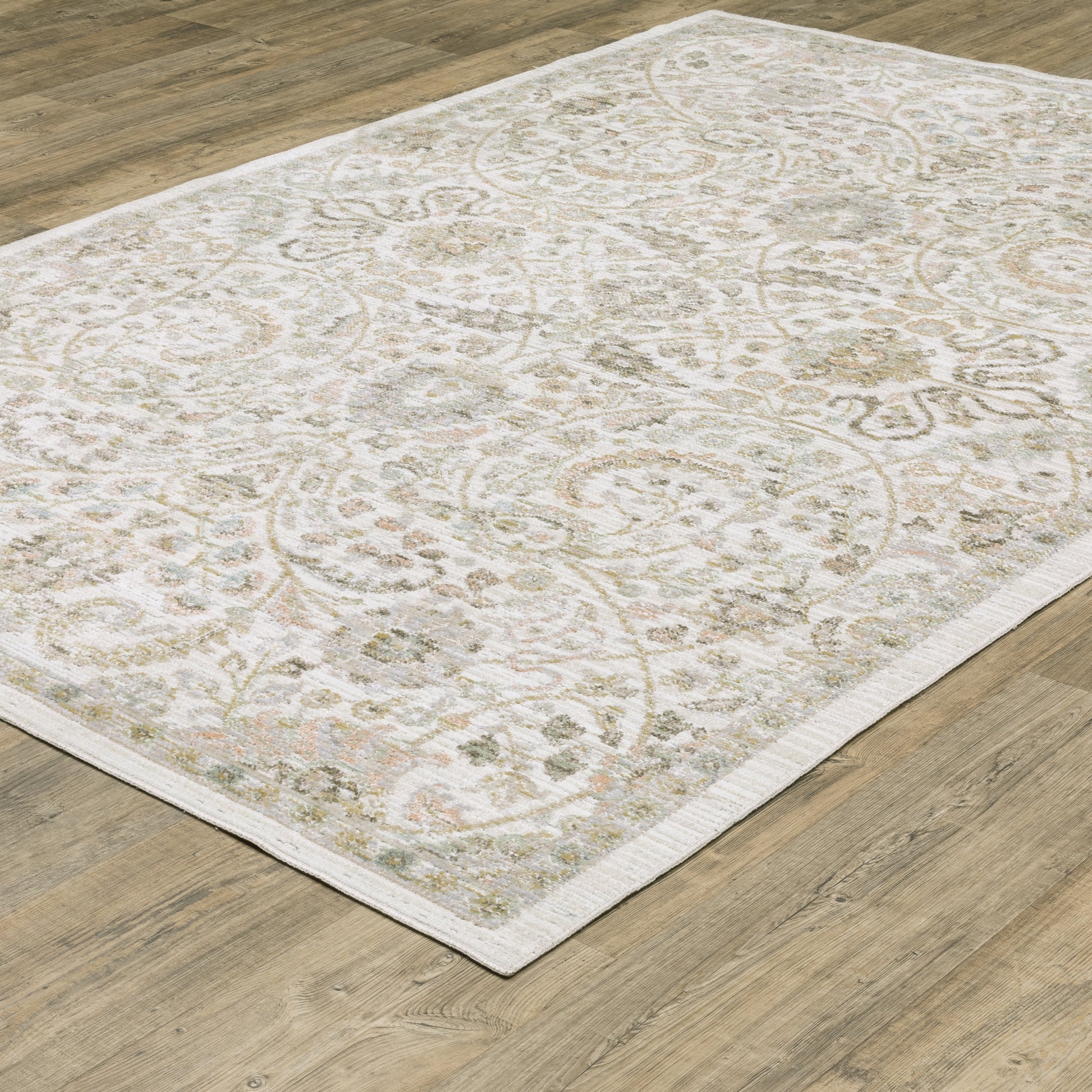 Oriental Weavers Cavett  Ivory Gold Vintage