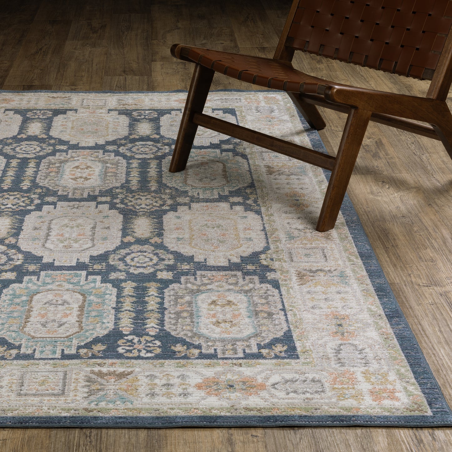 Oriental Weavers Cavett  Blue Ivory Vintage