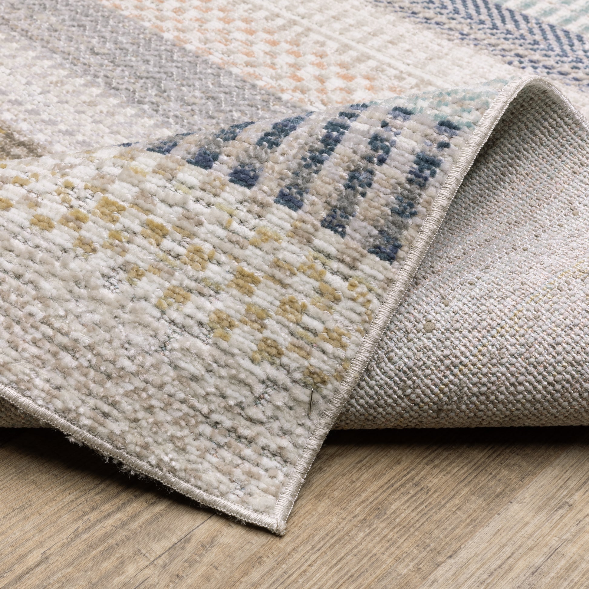 Oriental Weavers Cavett  Ivory Multi Cottage