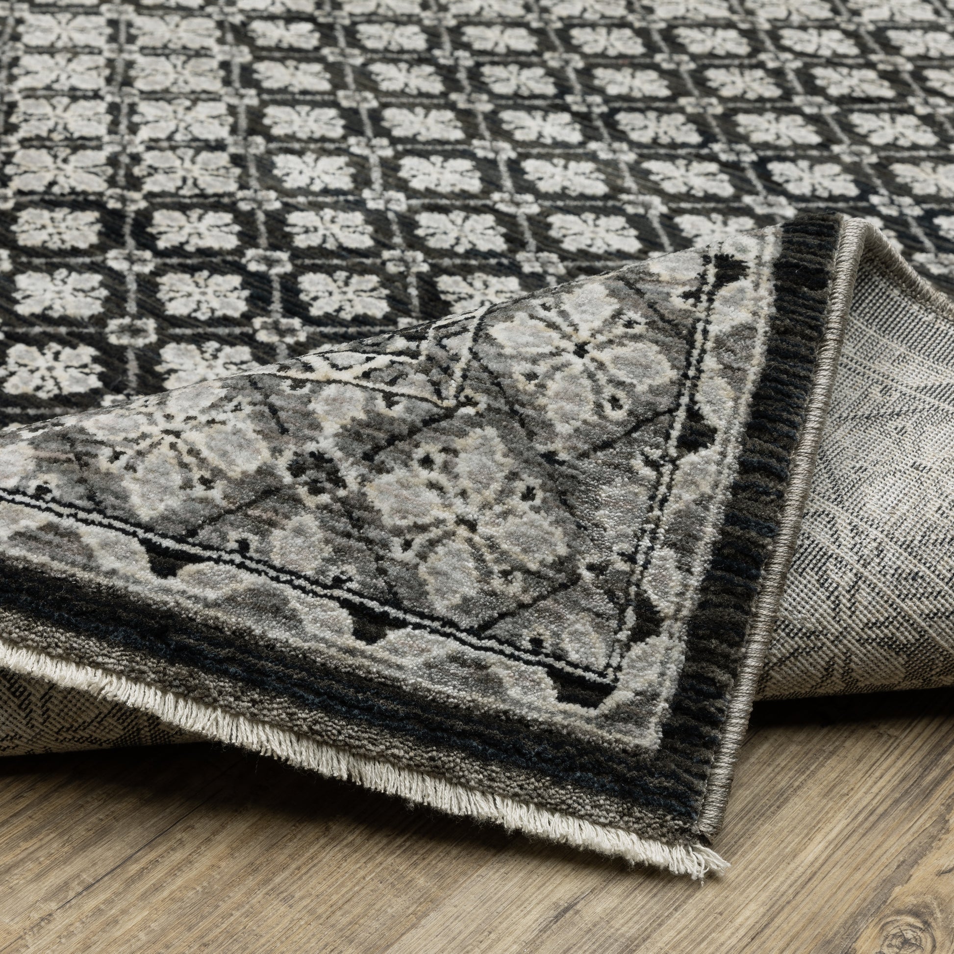 Oriental Weavers Chamberlain  Black Grey Traditional