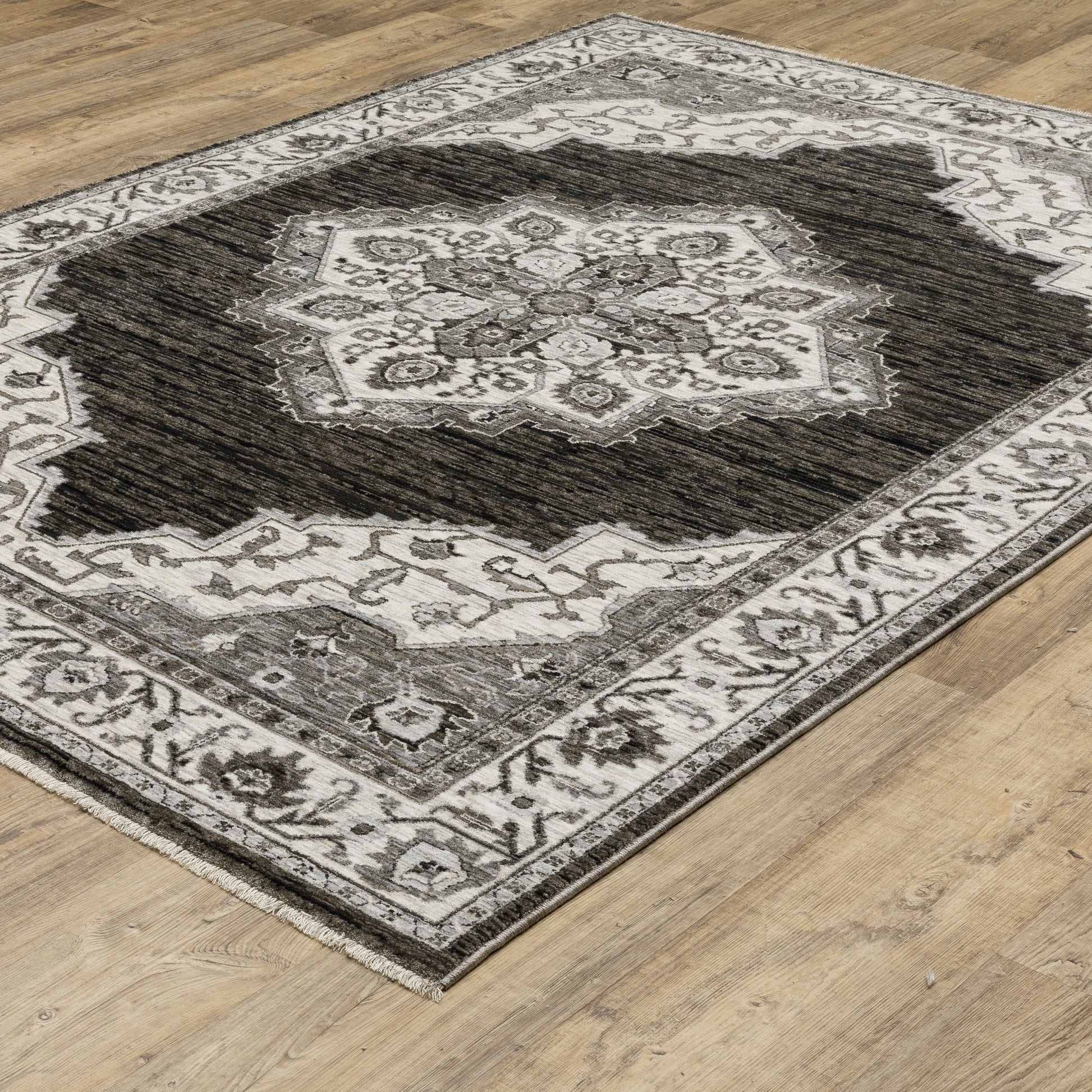 Oriental Weavers Chamberlain  Charcoal Ivory Traditional