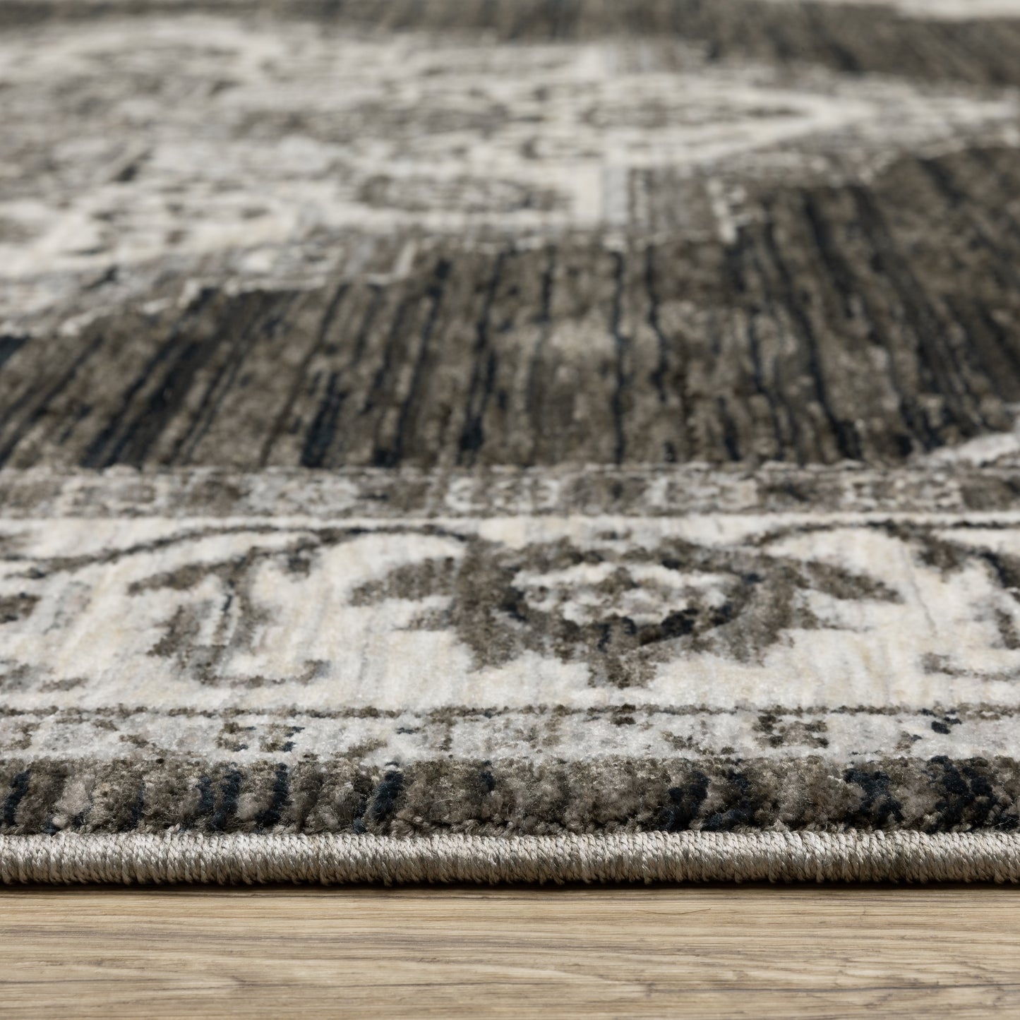 Oriental Weavers Chamberlain  Charcoal Ivory Traditional