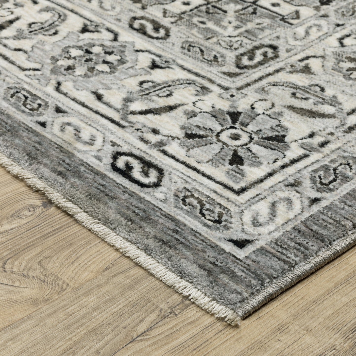 Oriental Weavers Chamberlain  Grey Ivory Traditional