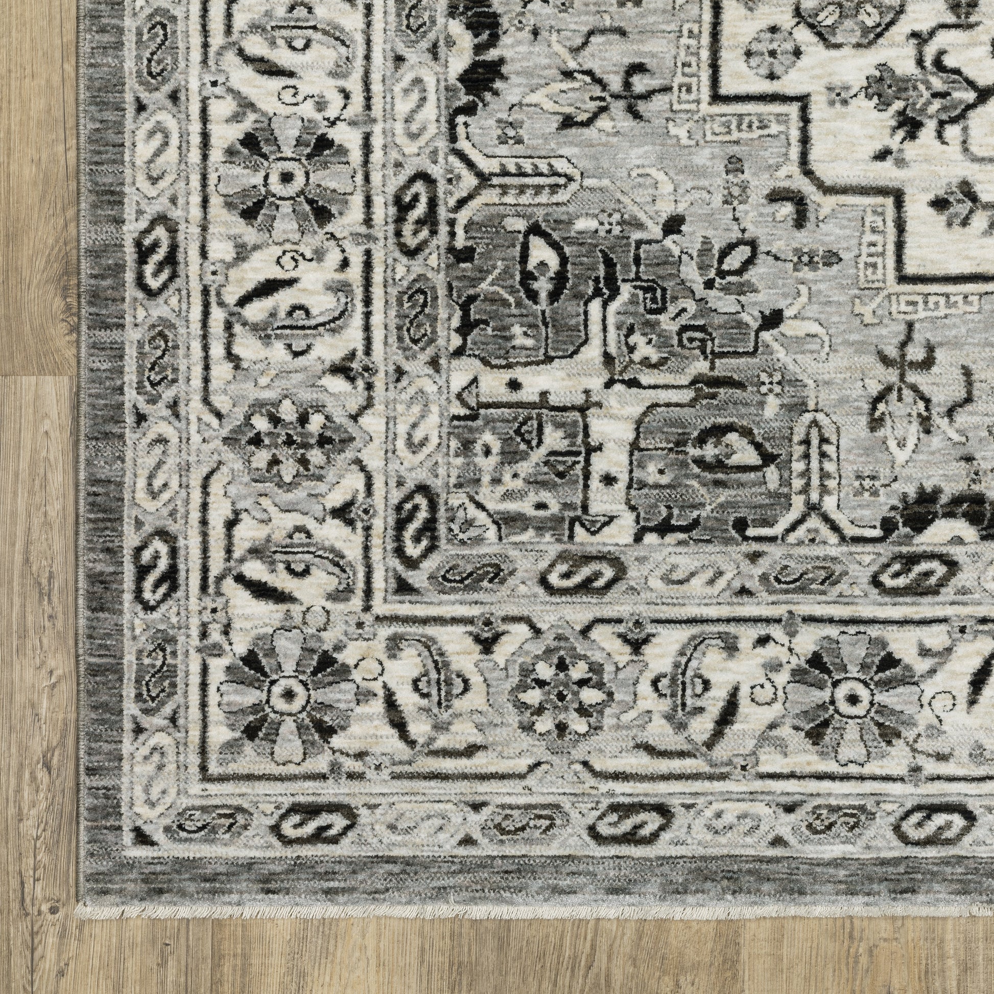 Oriental Weavers Chamberlain  Grey Ivory Traditional