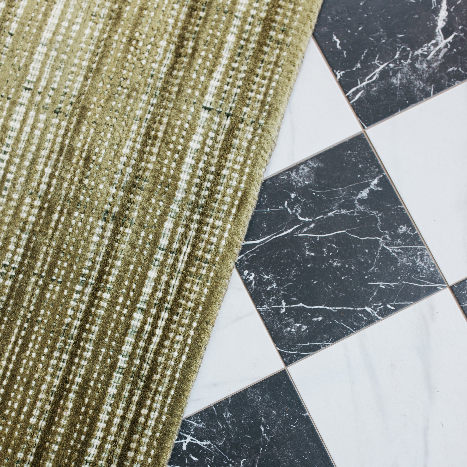 Oriental Weavers Circa  Green Ivory Industrial