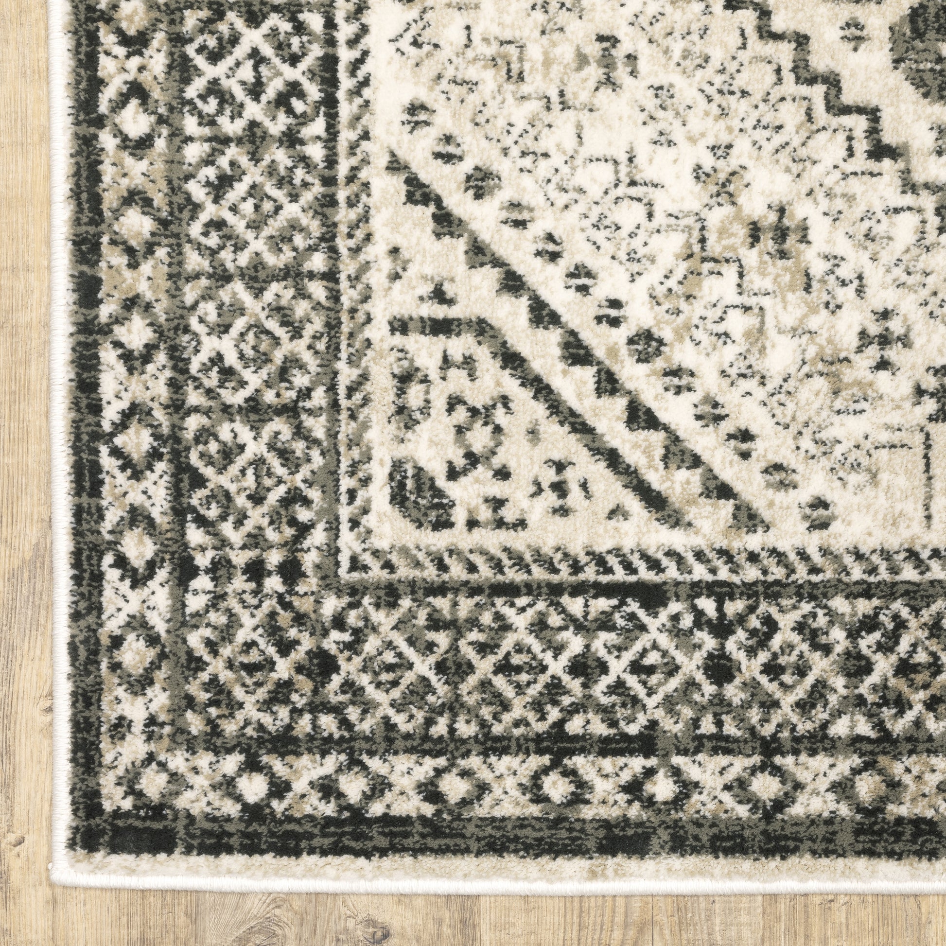 Oriental Weavers Georgia  Ivory Grey Vintage