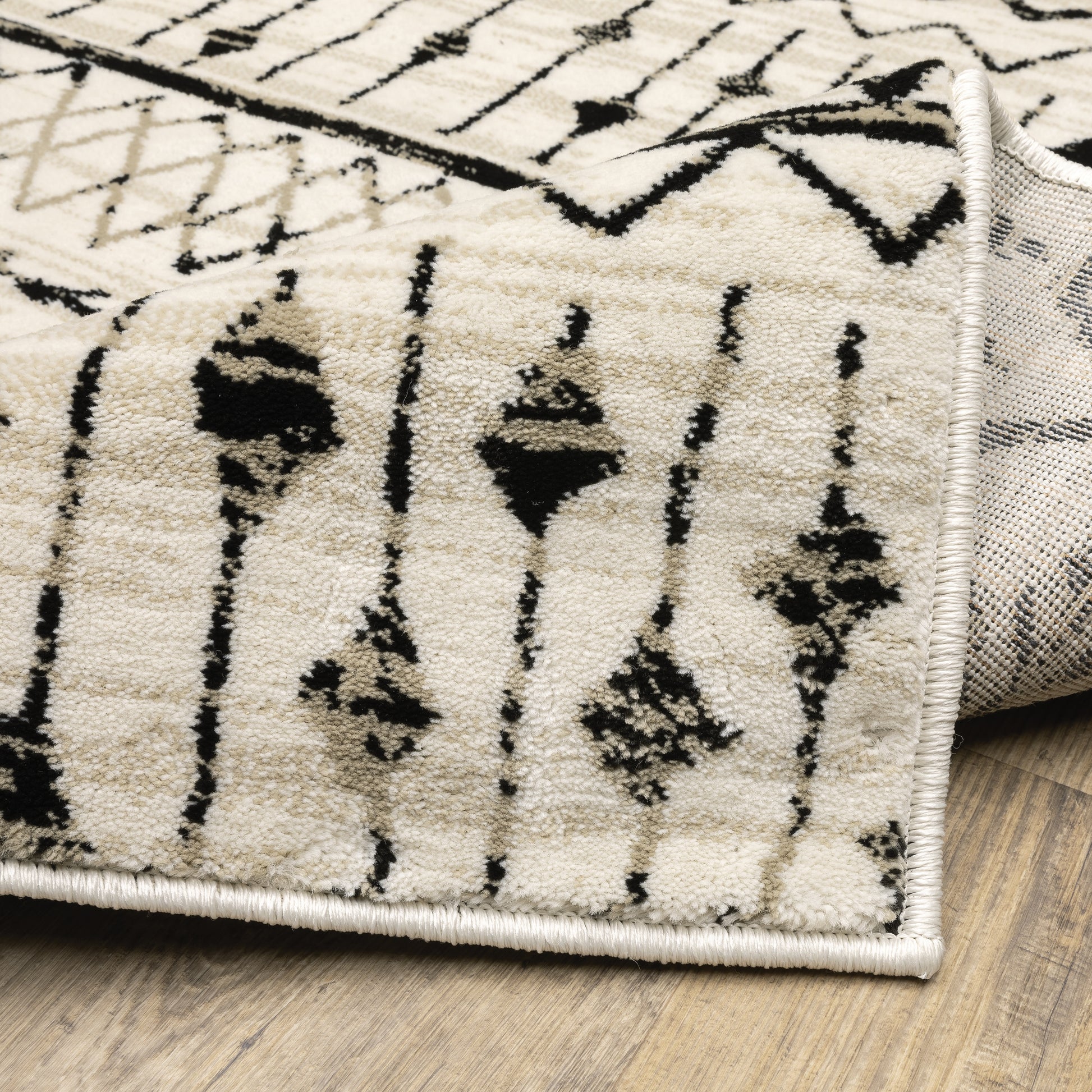 Oriental Weavers Georgia  Ivory Black Bohemian