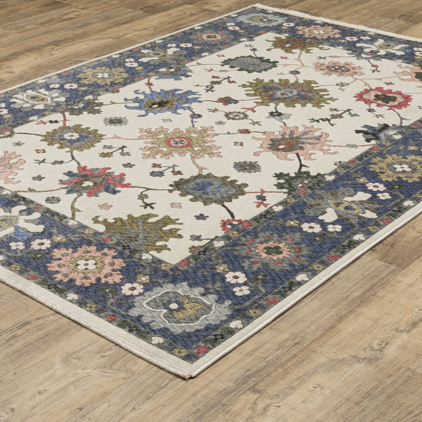 Oriental Weavers Hastings  Blue Ivory Traditional
