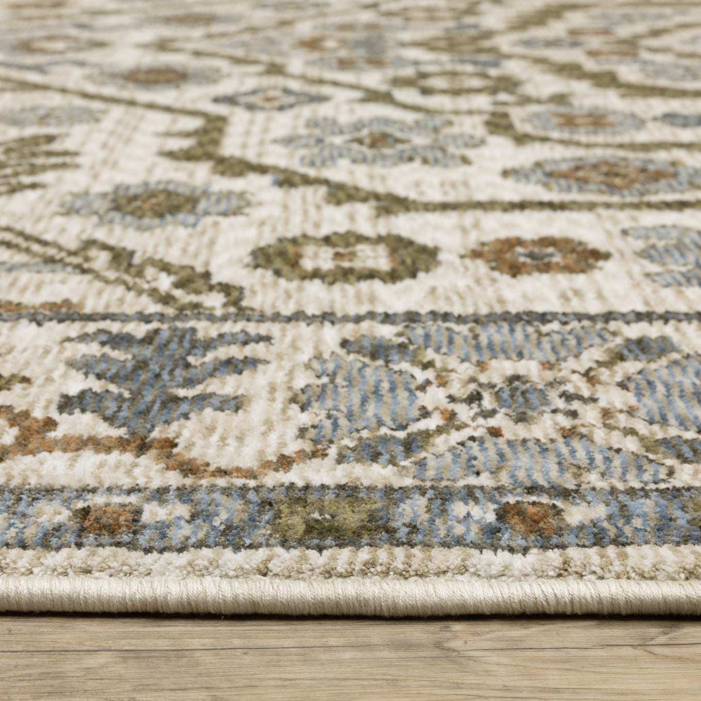 Oriental Weavers Hastings  Ivory Rust Traditional