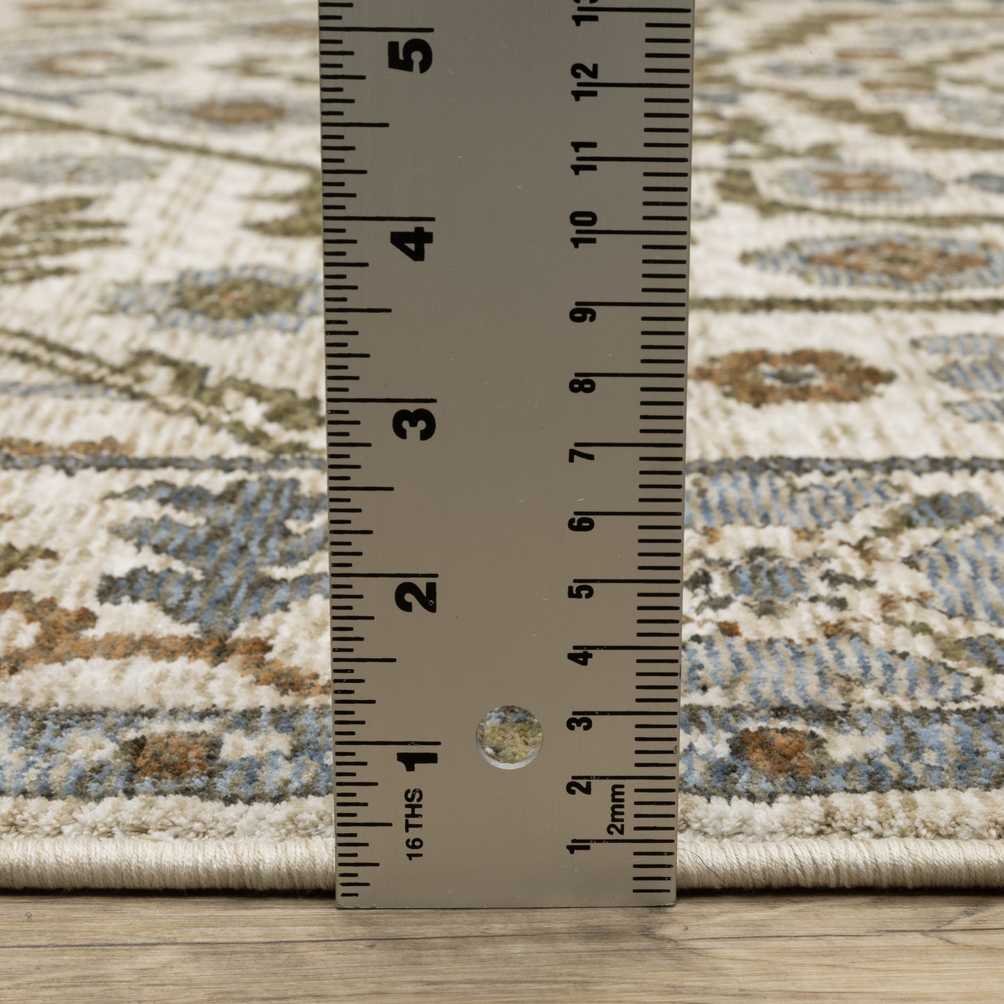 Oriental Weavers Hastings  Ivory Rust Traditional