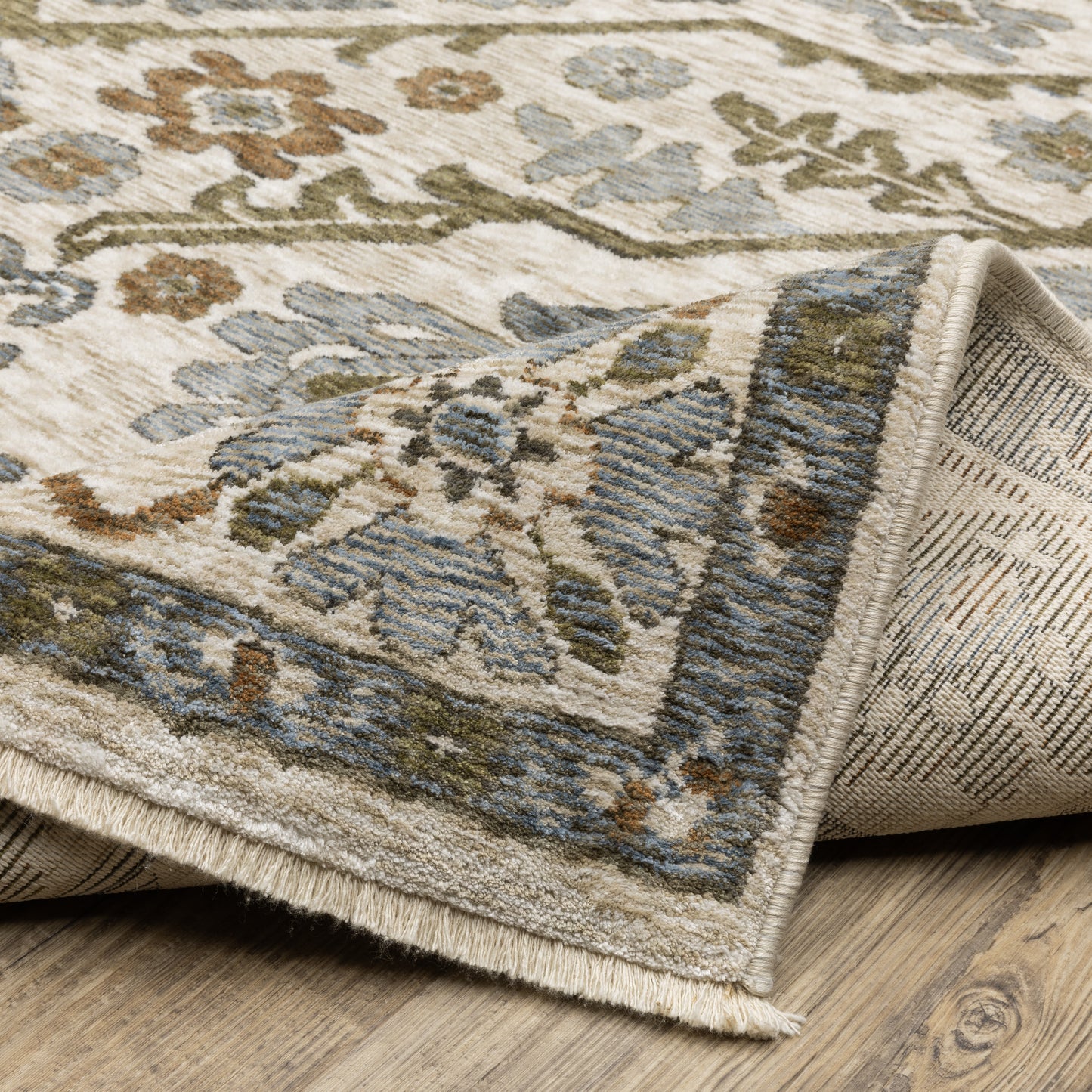 Oriental Weavers Hastings  Ivory Rust Traditional