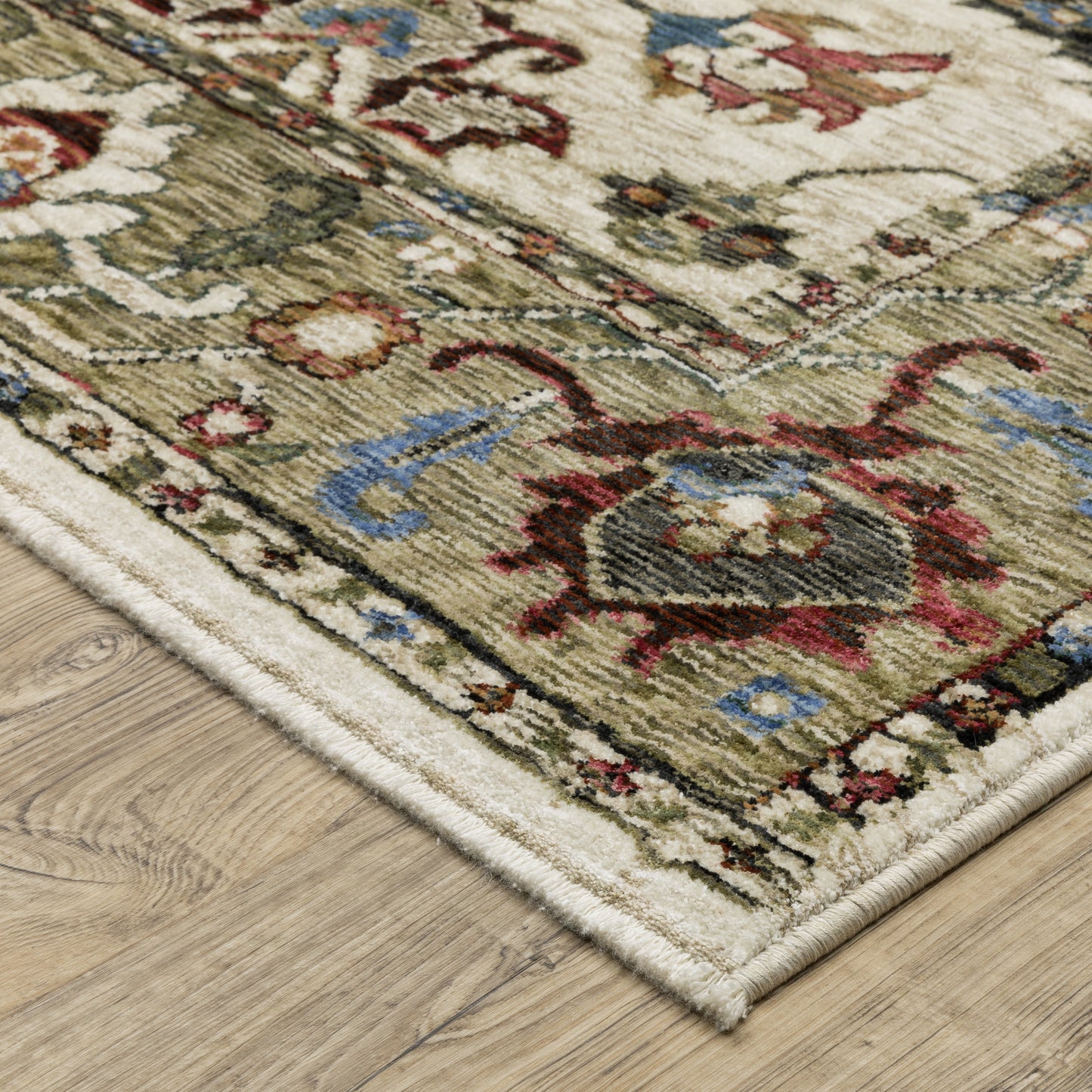 Oriental Weavers Hastings  Ivory Green Traditional