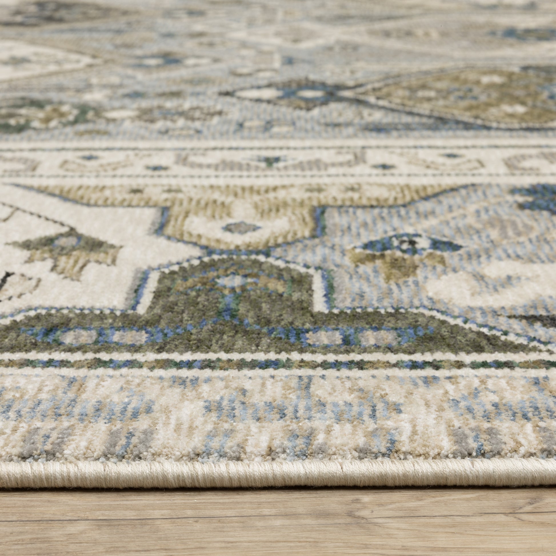 Oriental Weavers Hastings  Ivory Blue Traditional