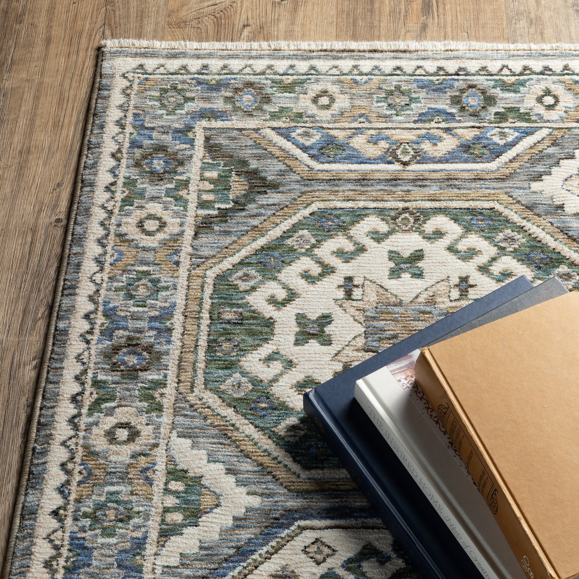 Oriental Weavers Hastings  Ivory Blue Global