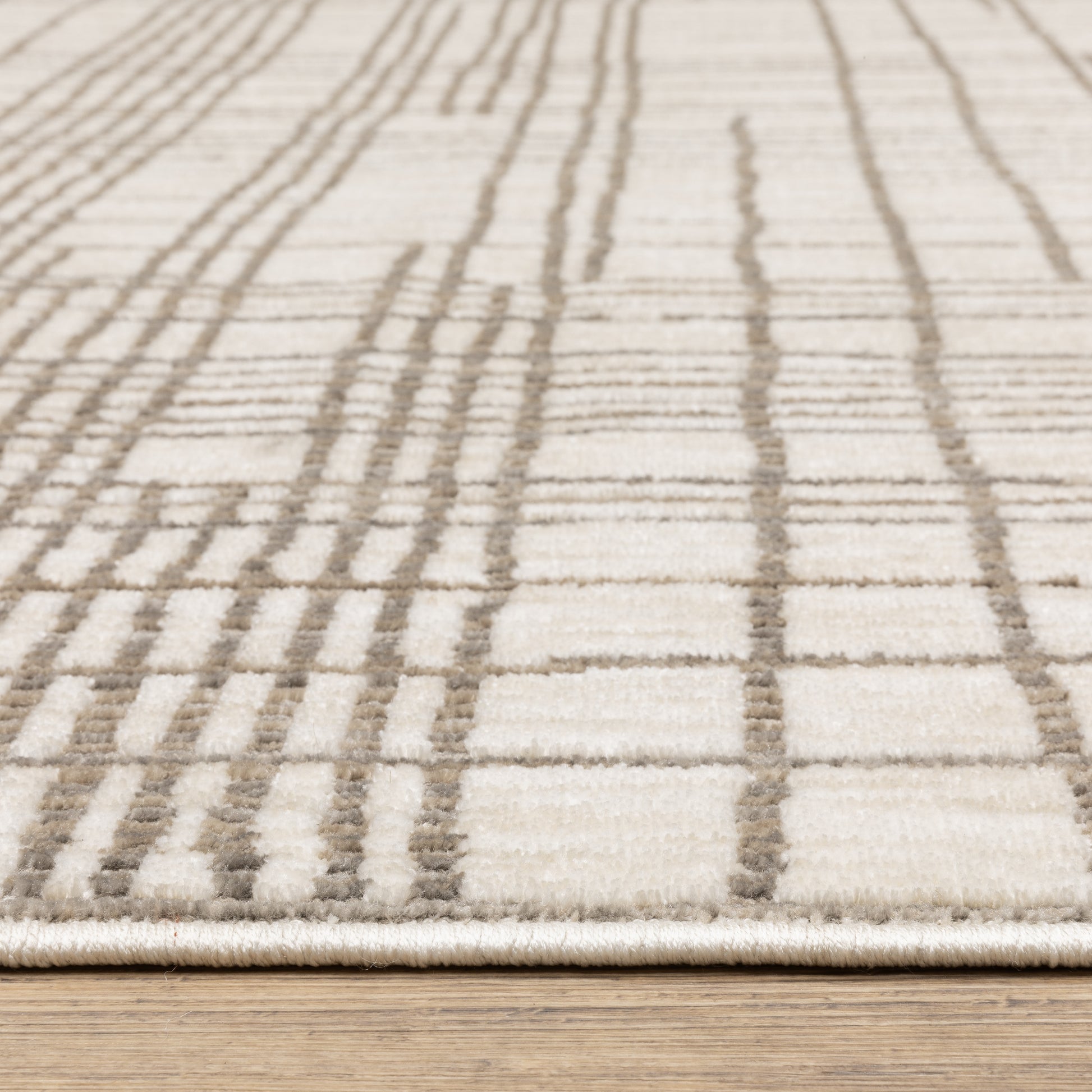 Oriental Weavers Hunter  Ivory Brown Modern