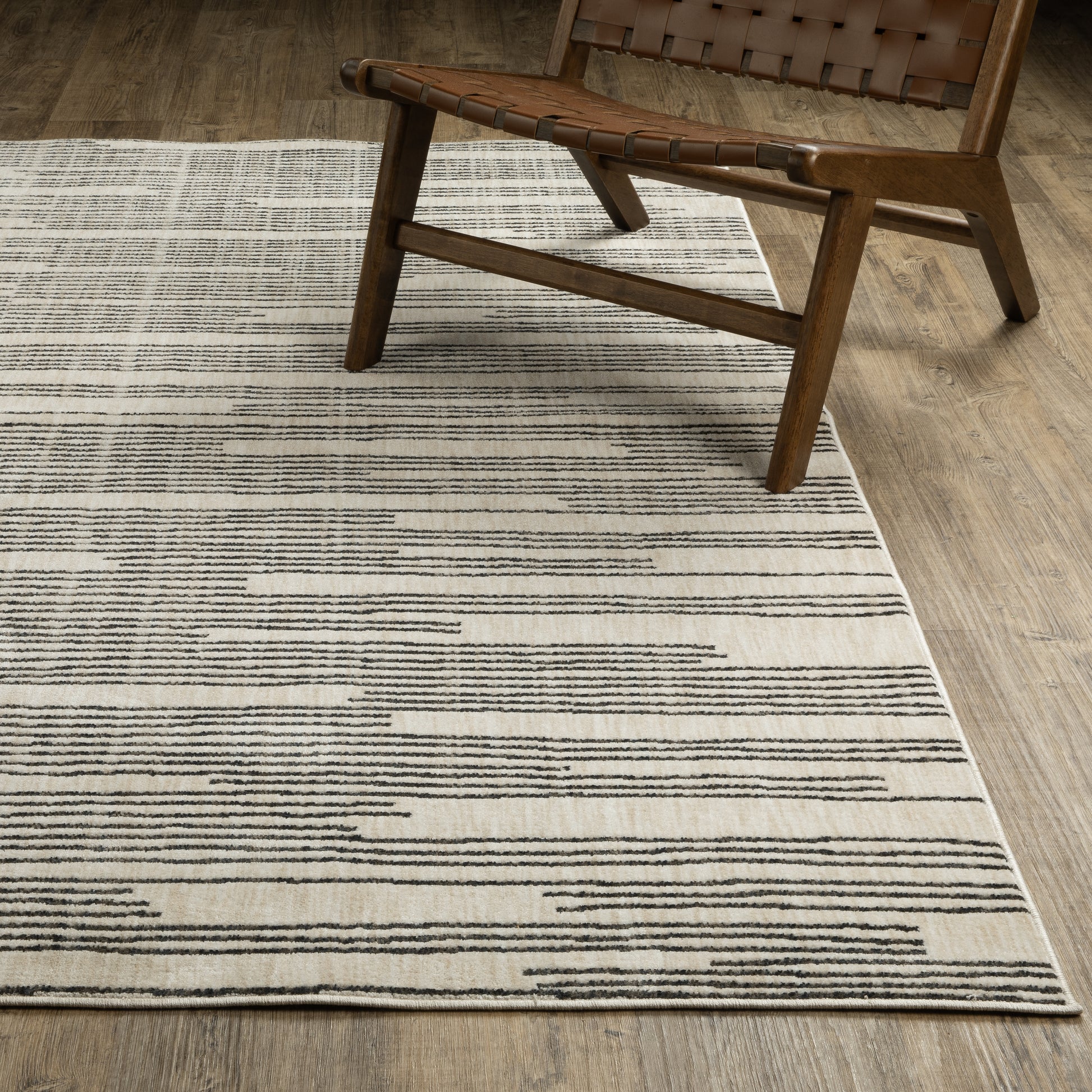 Oriental Weavers Hunter  Black Beige Modern