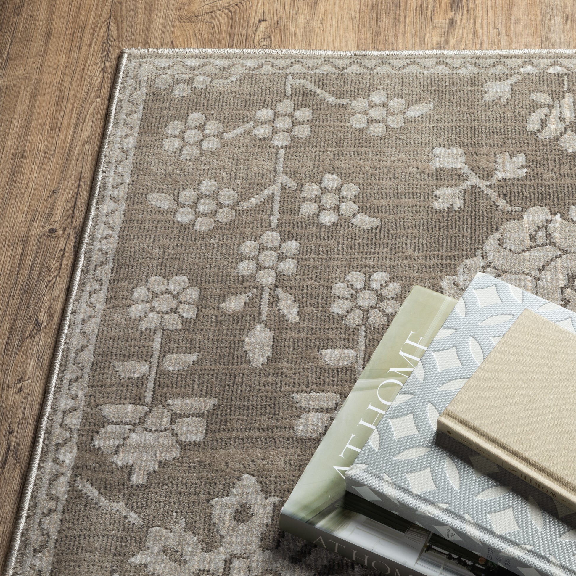 Oriental Weavers Intrigue  Grey Light Grey Traditional