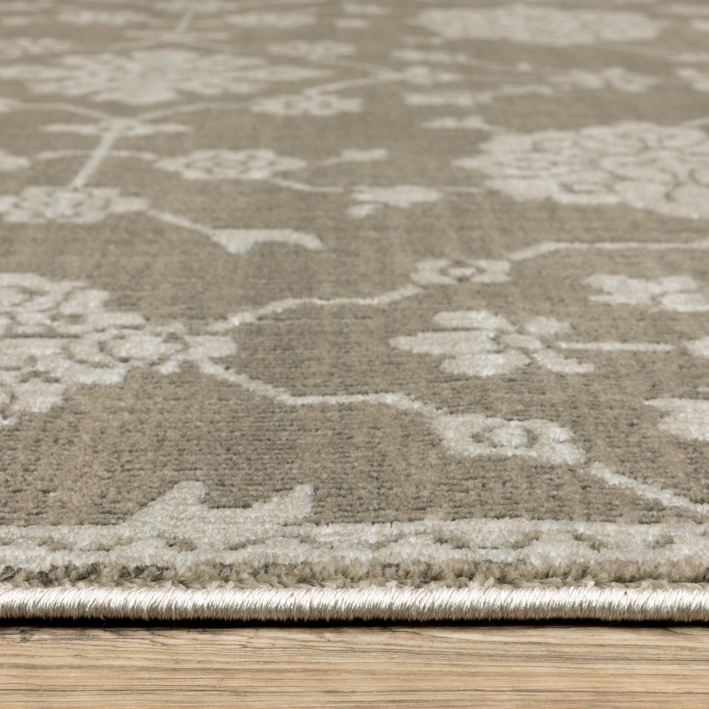 Oriental Weavers Intrigue  Grey Light Grey Traditional