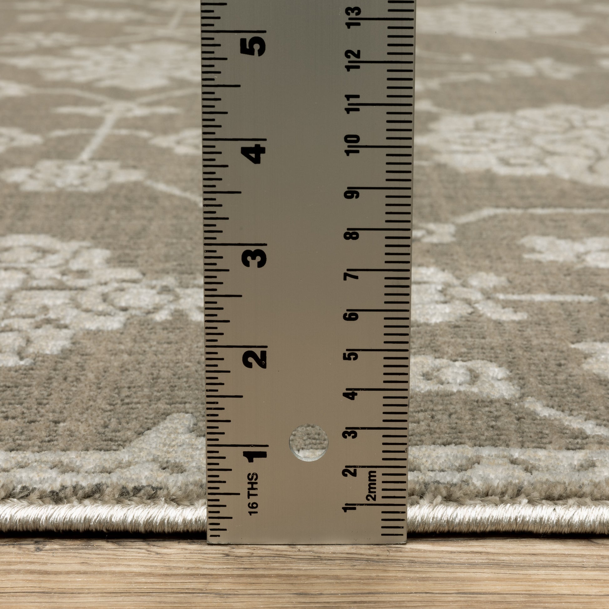 Oriental Weavers Intrigue  Grey Light Grey Traditional
